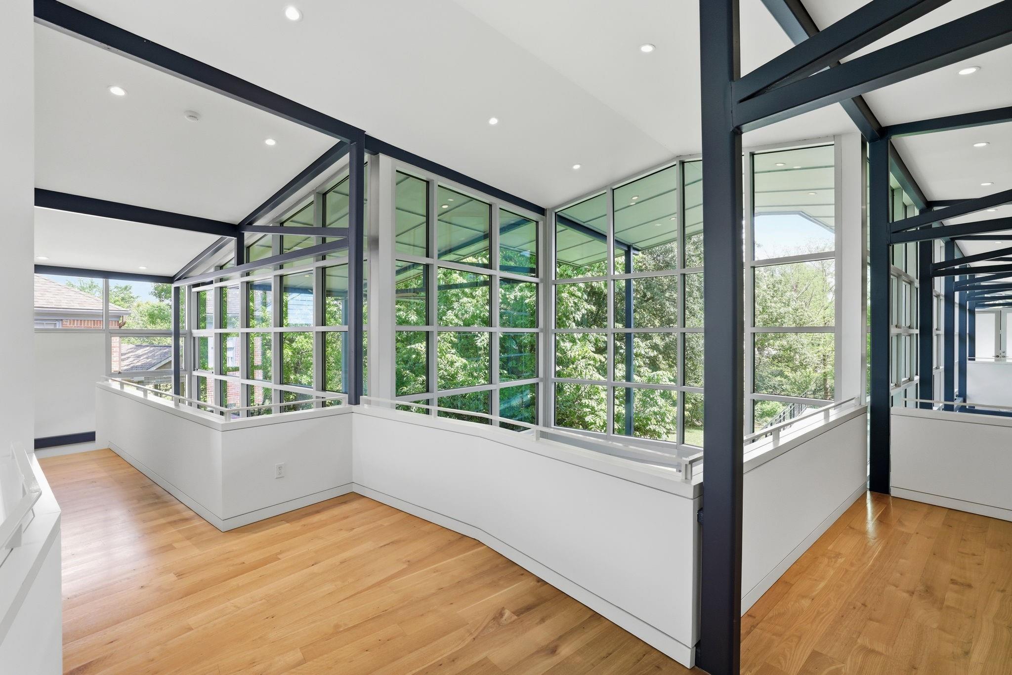 2424 White Oak Drive