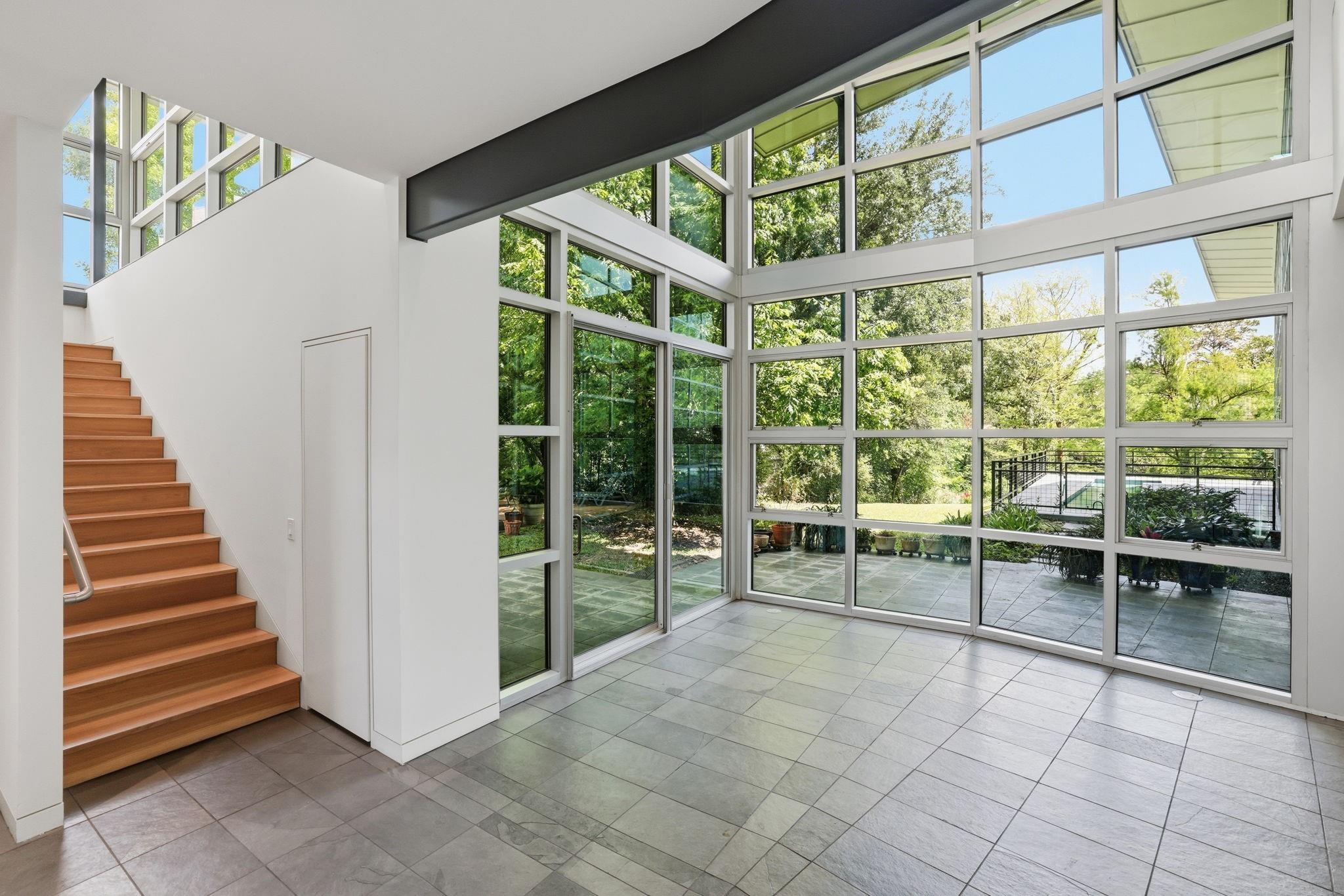 2424 White Oak Drive