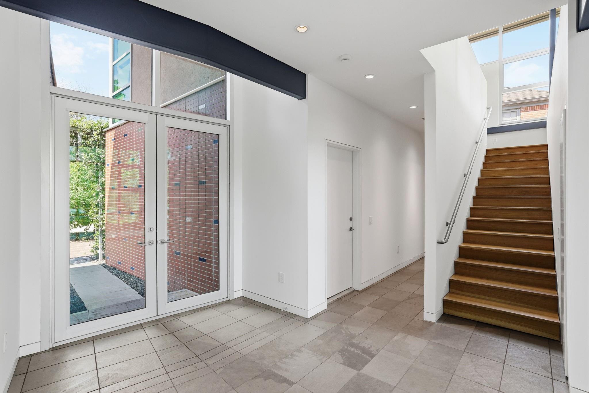 2424 White Oak Drive