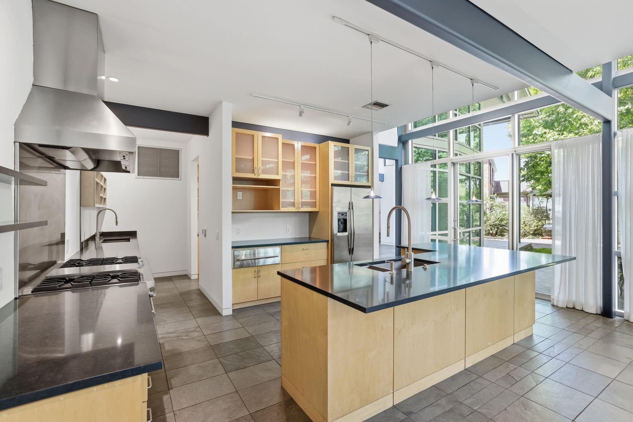 2424 White Oak Drive