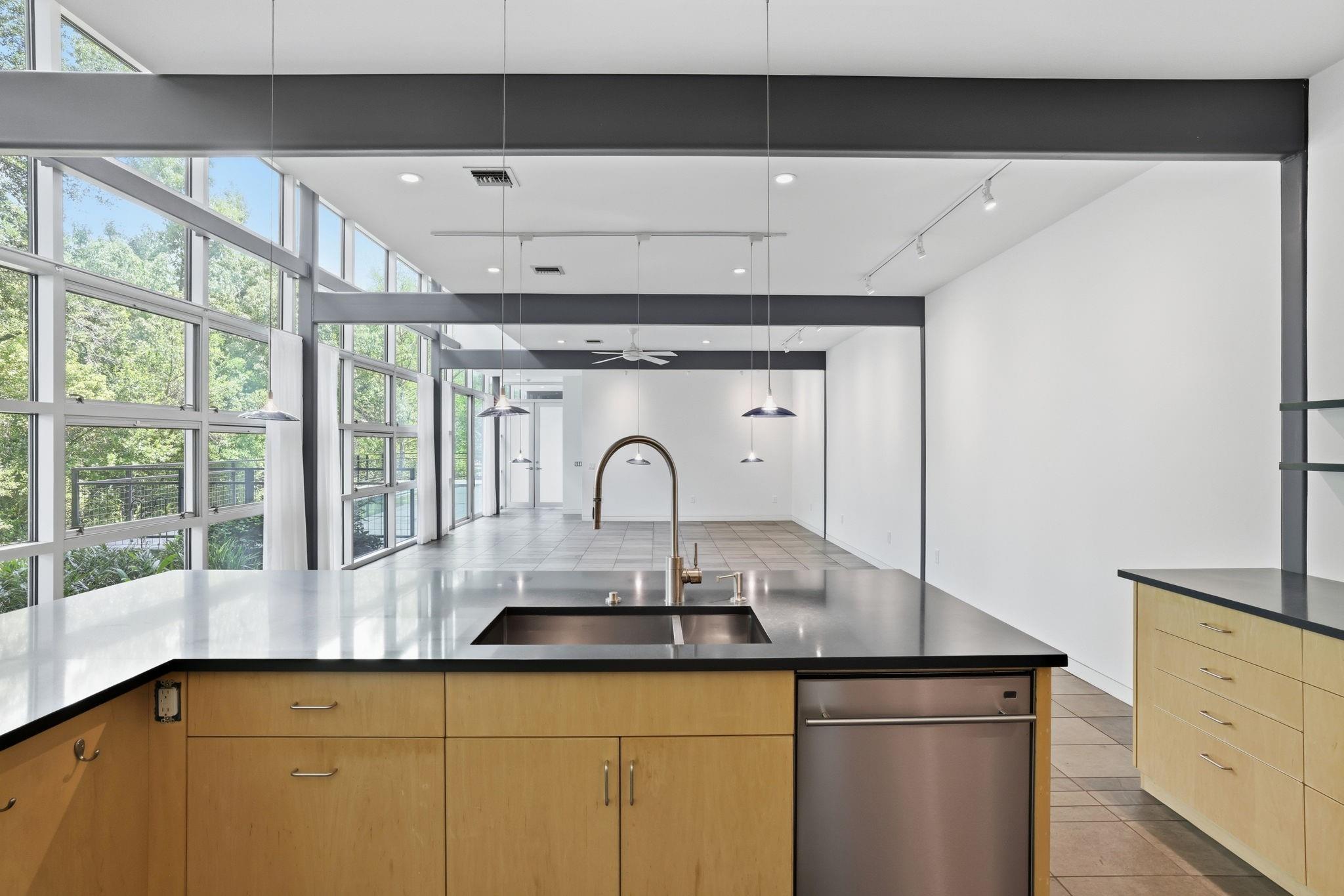 2424 White Oak Drive