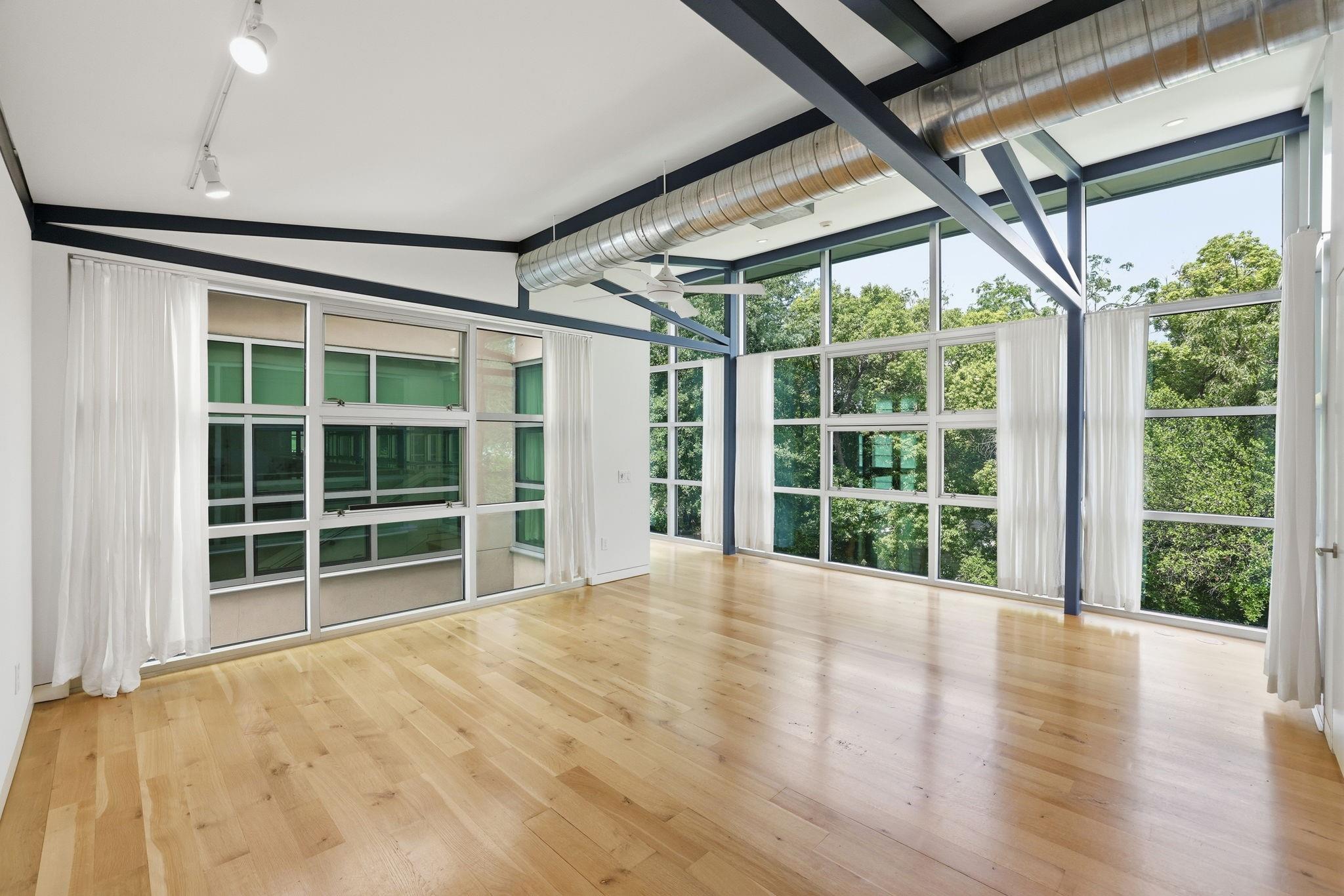 2424 White Oak Drive