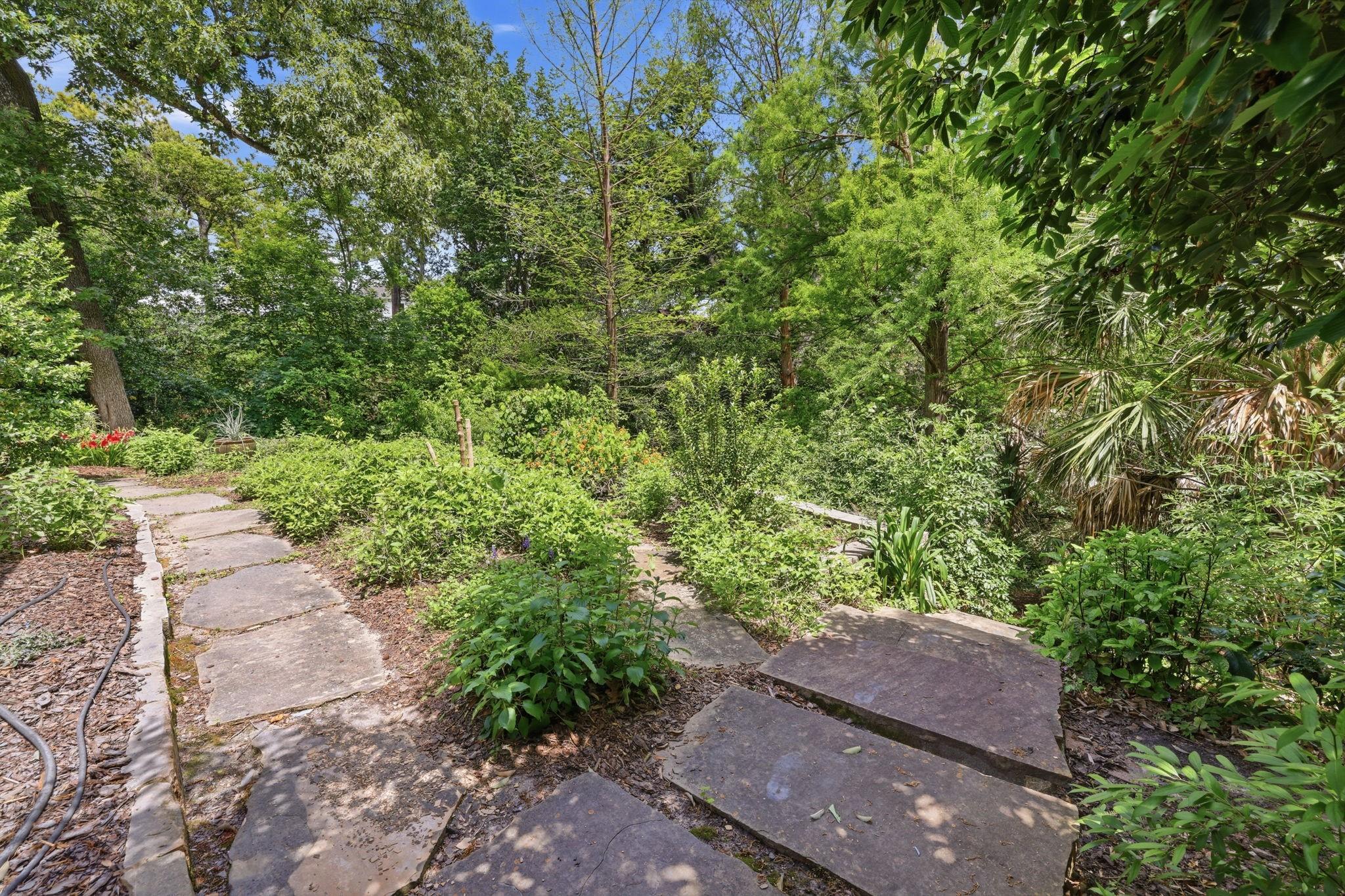 2424 White Oak Drive