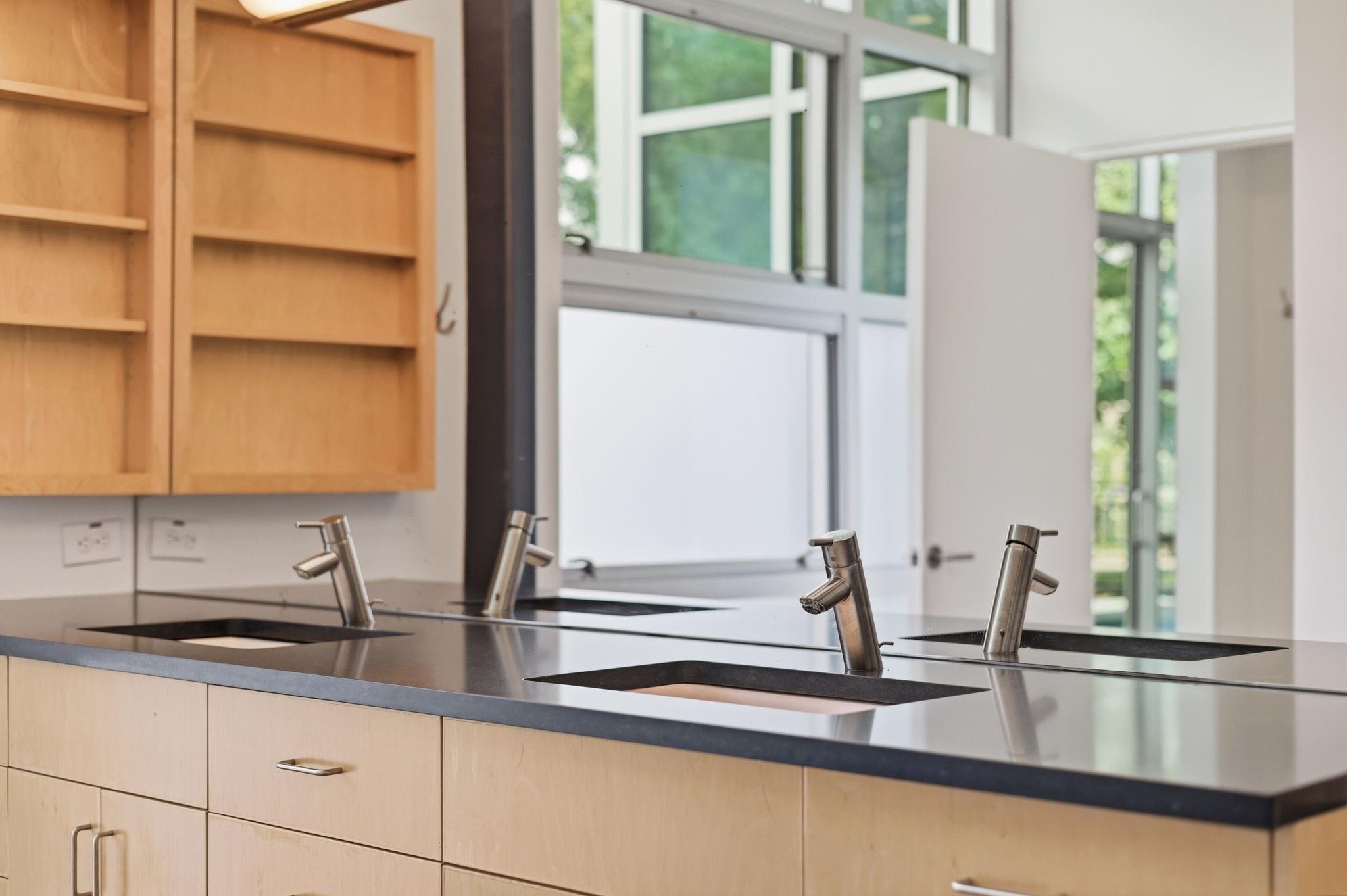 2424 White Oak Drive