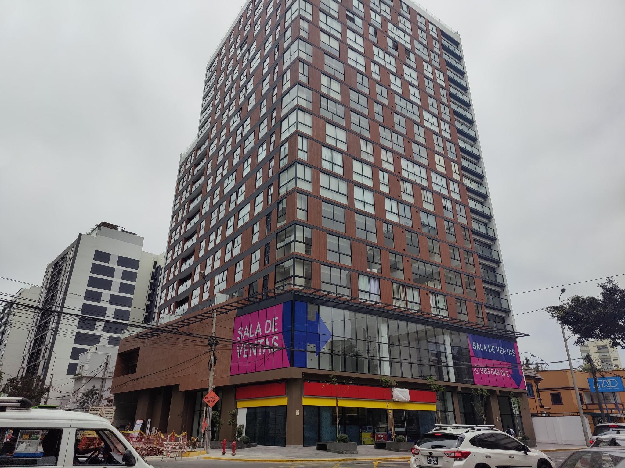 701 Avenida Benavides