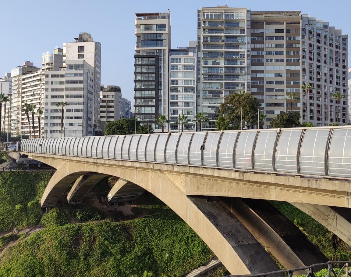 701 Avenida Benavides