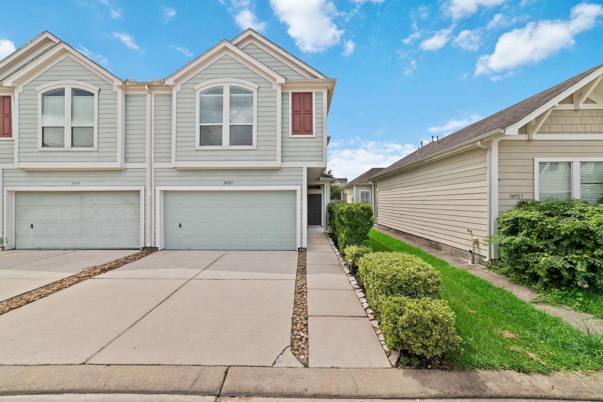 14923 Tuttle Point Drive
