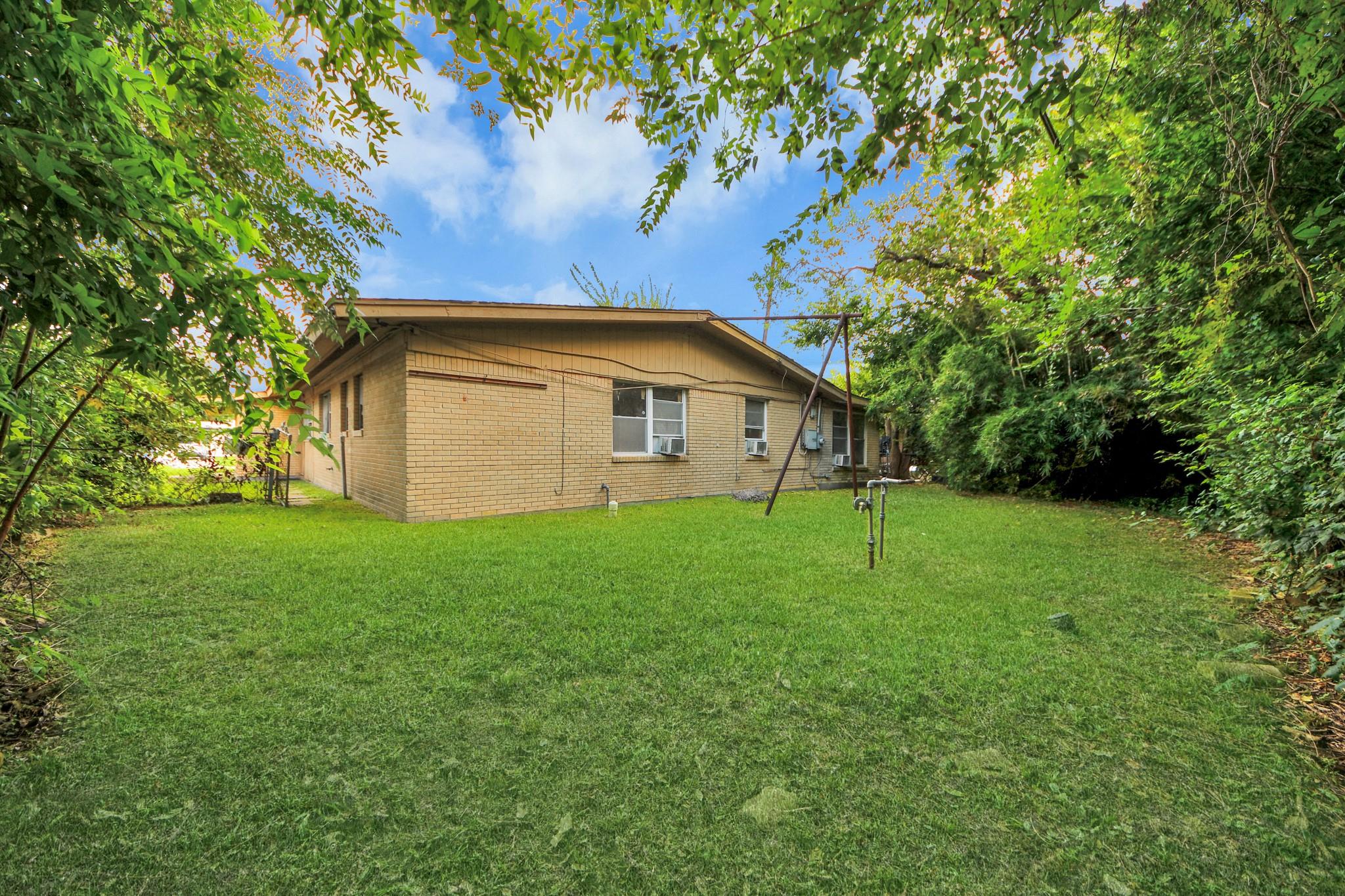 2703 Knotty Oaks Trail