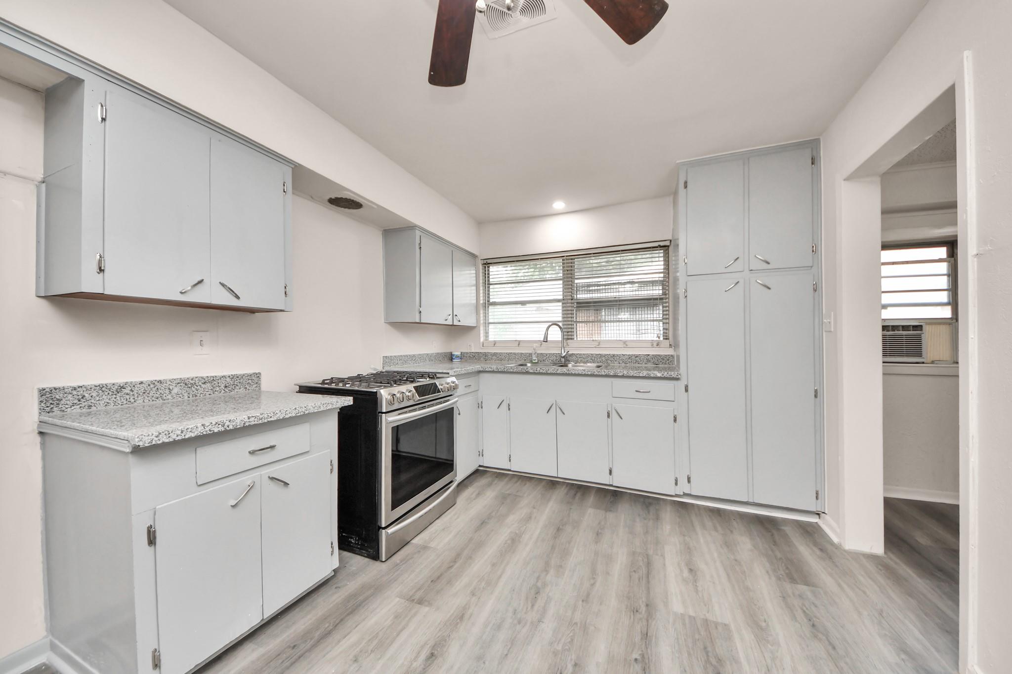 2703 Knotty Oaks Trail