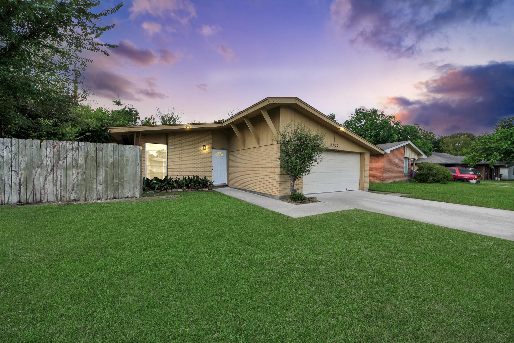 2703 Knotty Oaks Trail
