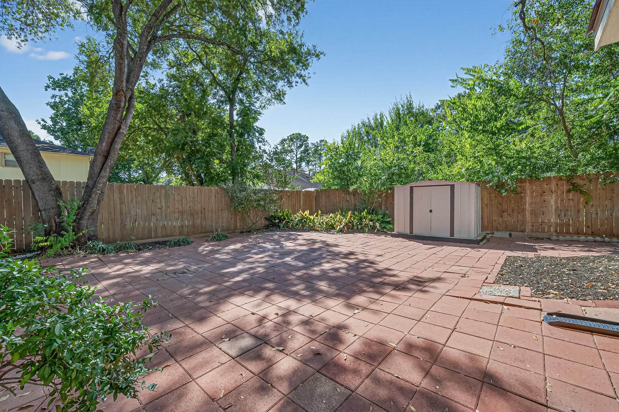 13903 Chevy Chase Drive