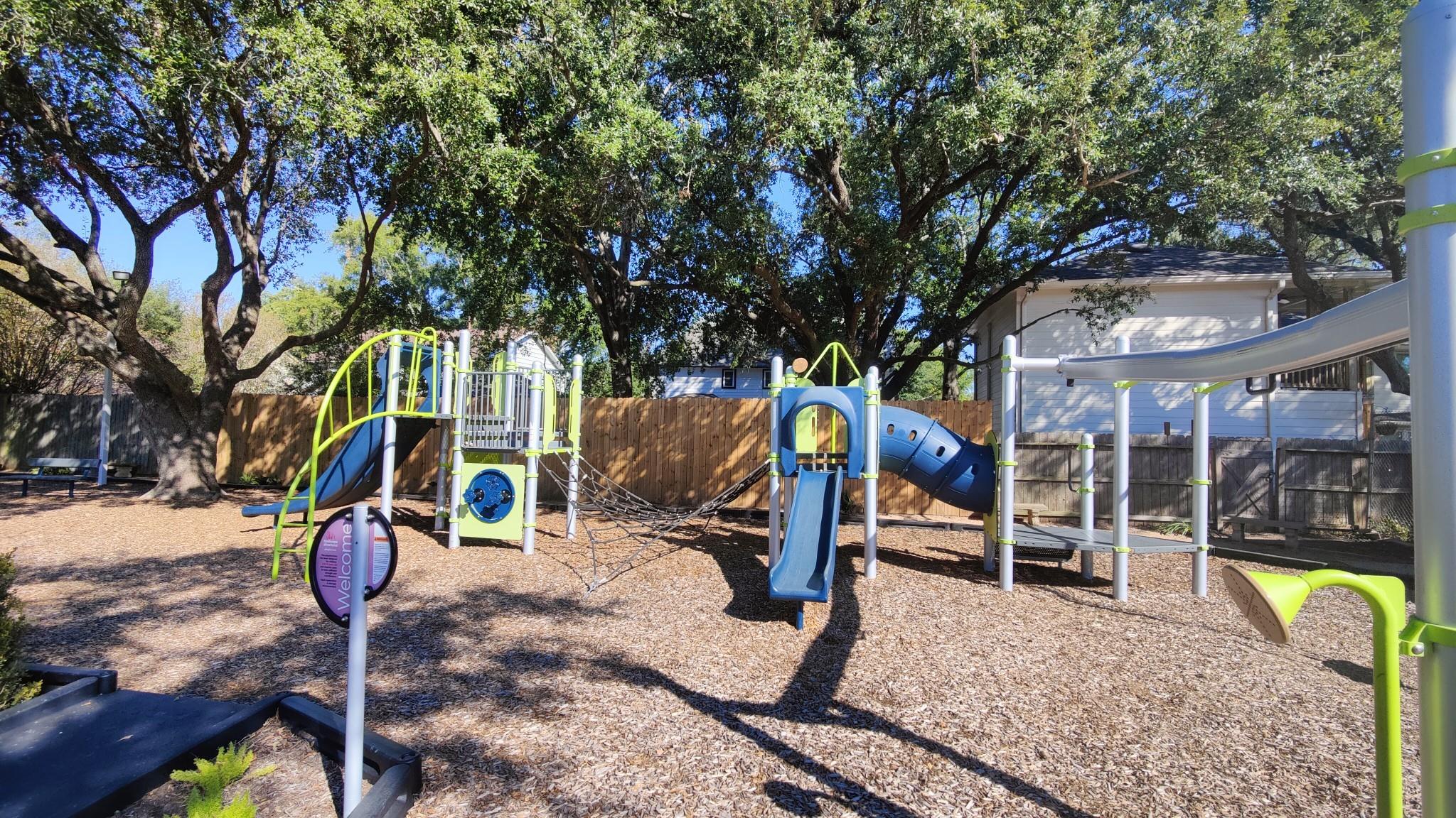 13903 Chevy Chase Drive, Houston