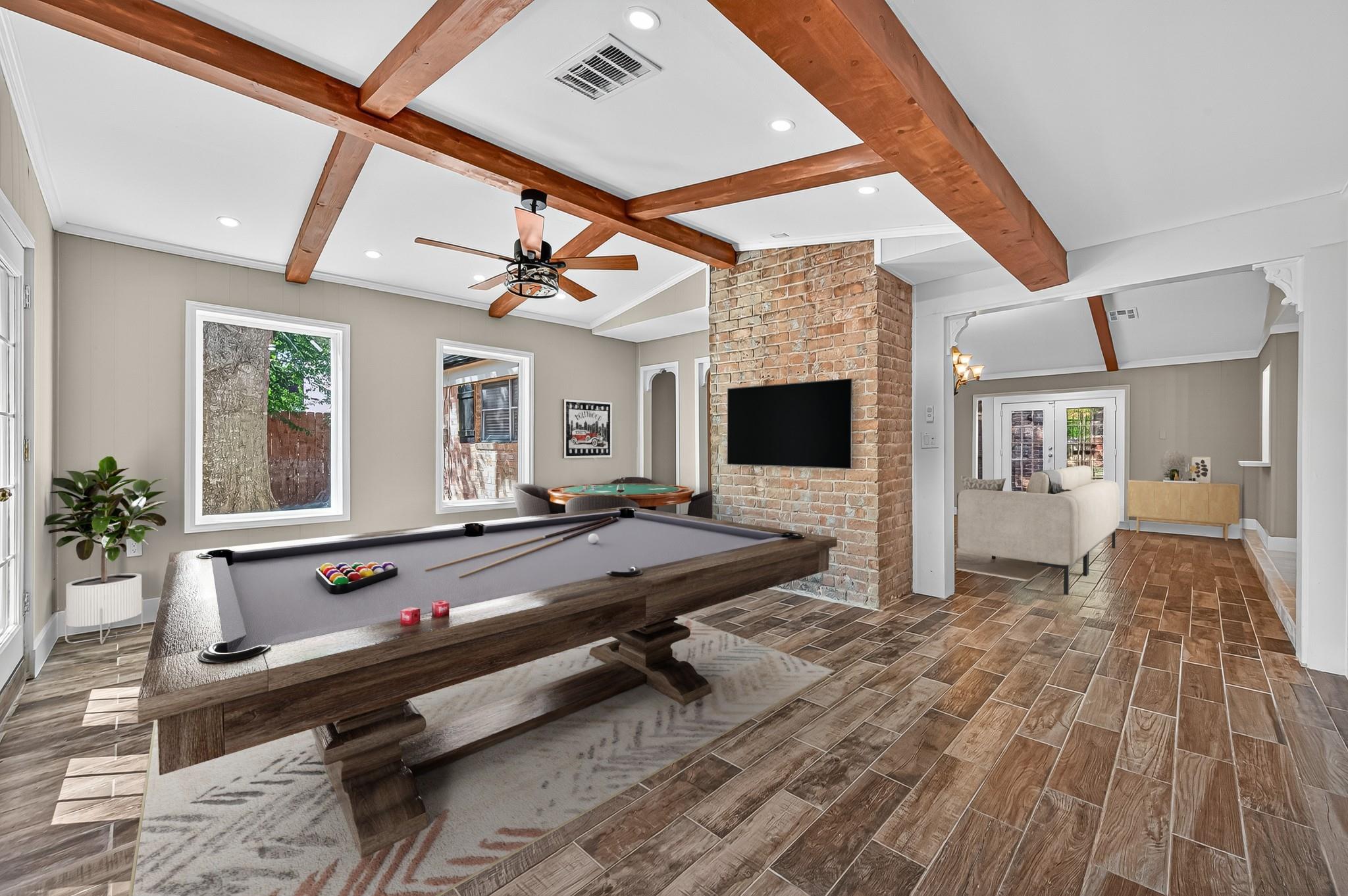 13903 Chevy Chase Drive, Houston