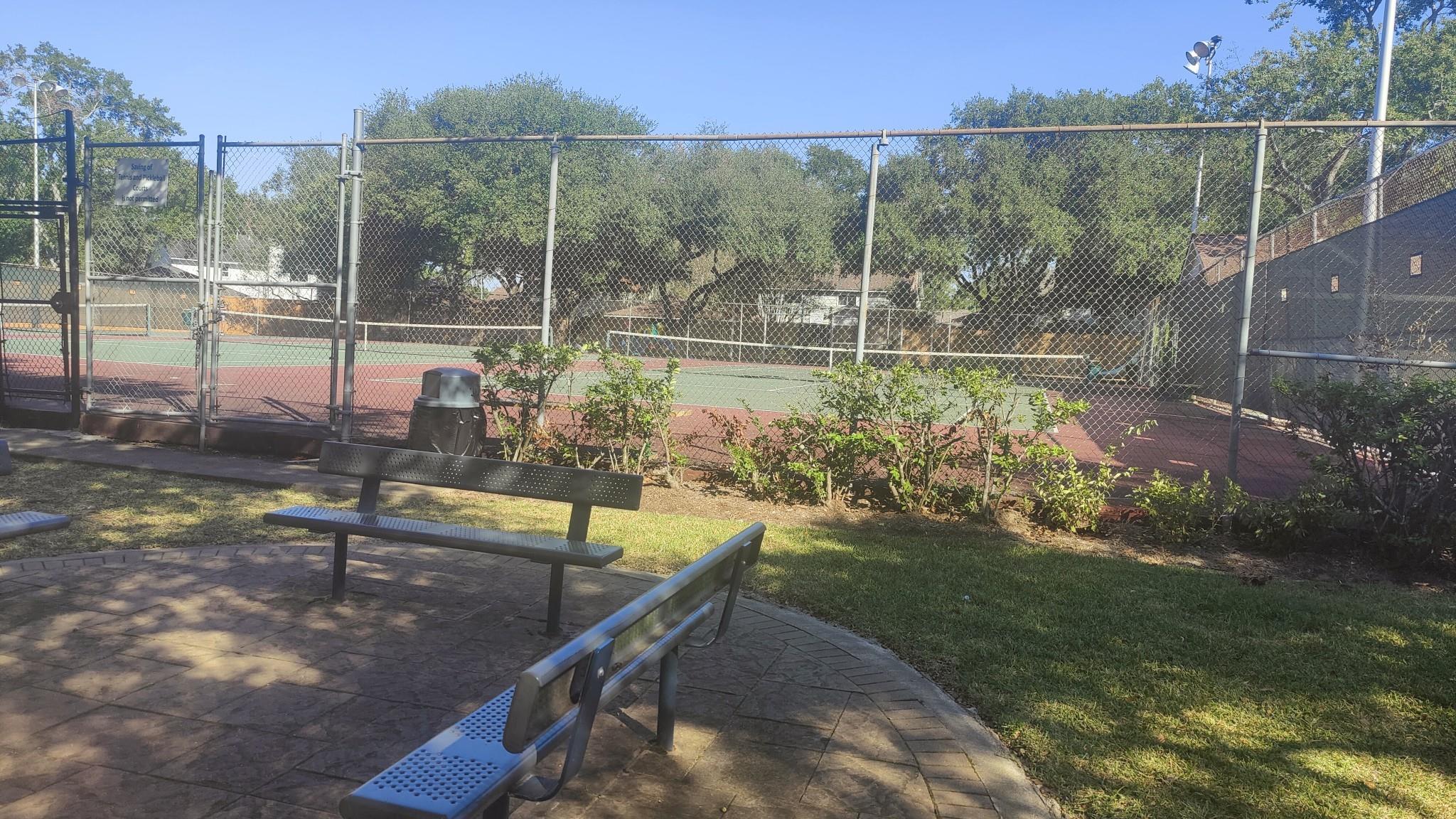 13903 Chevy Chase Drive