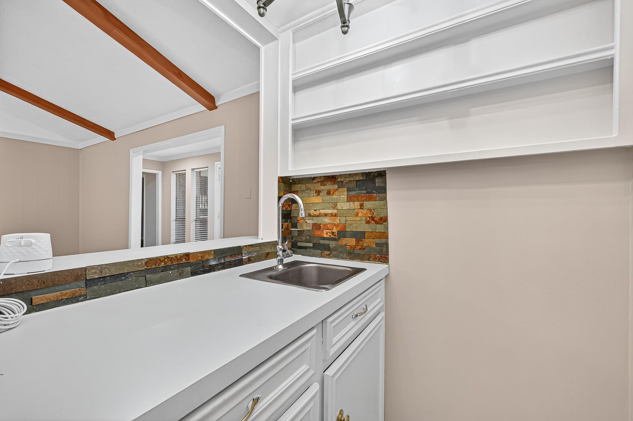 13903 Chevy Chase Drive