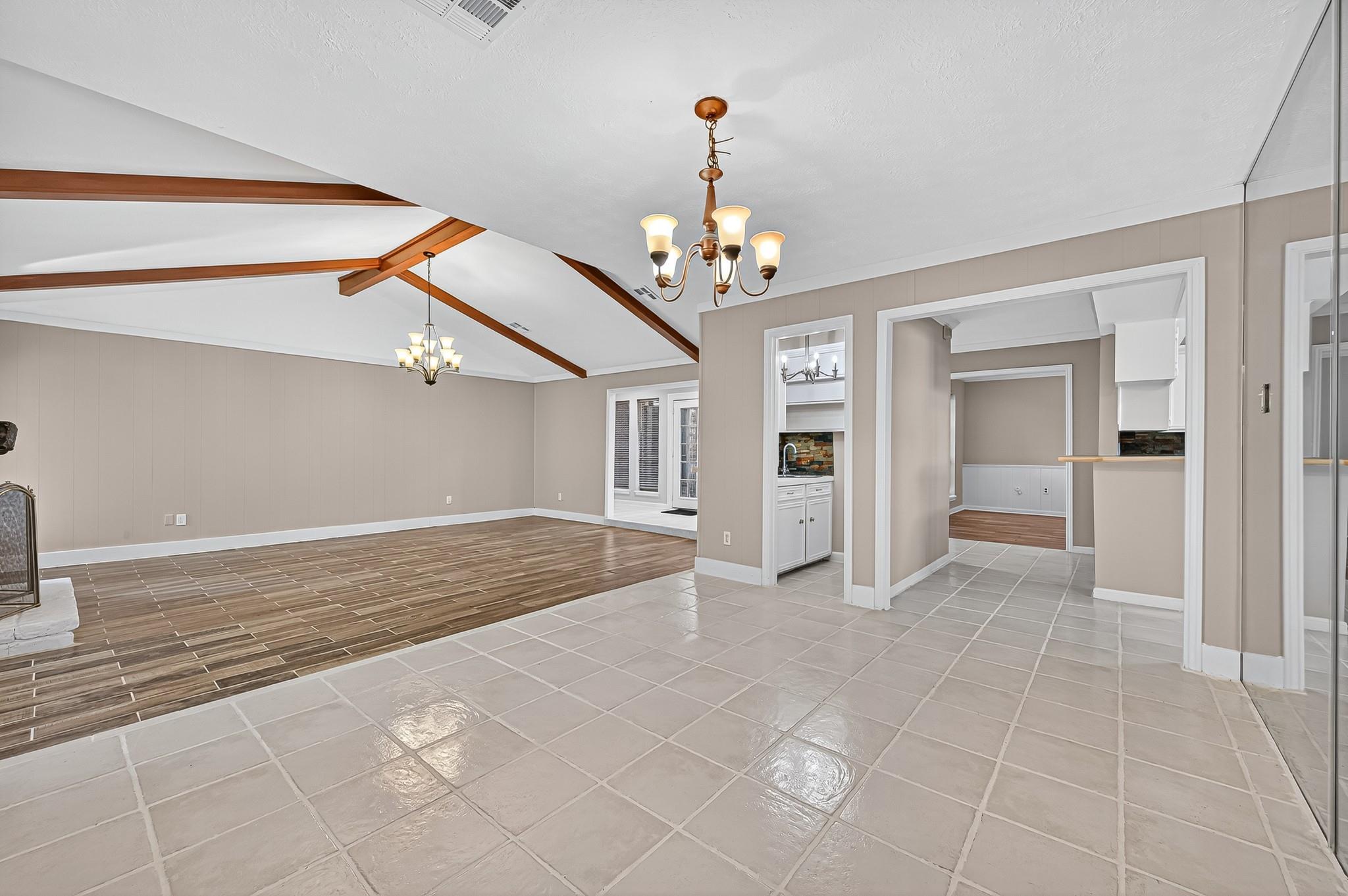 13903 Chevy Chase Drive