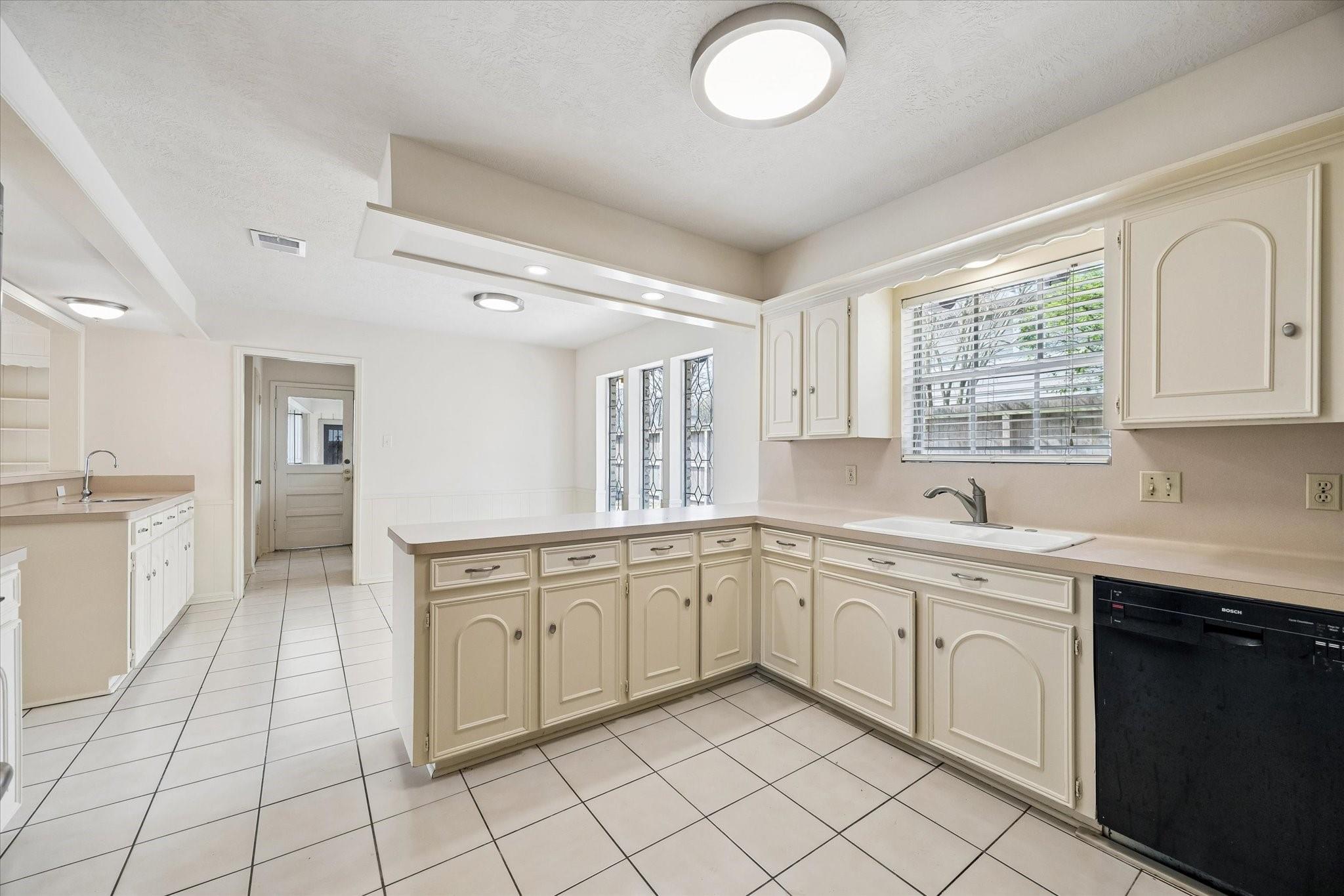 10835 Cranbrook Road