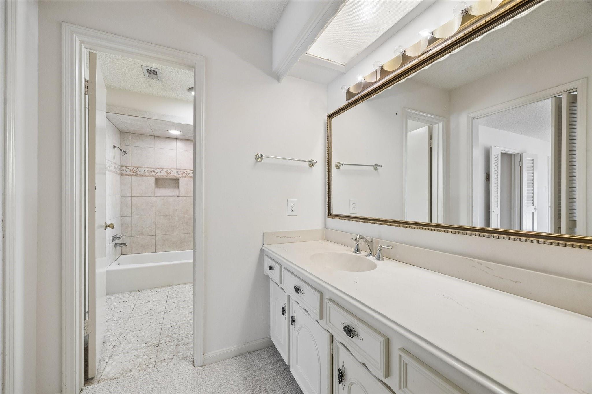 10835 Cranbrook Road