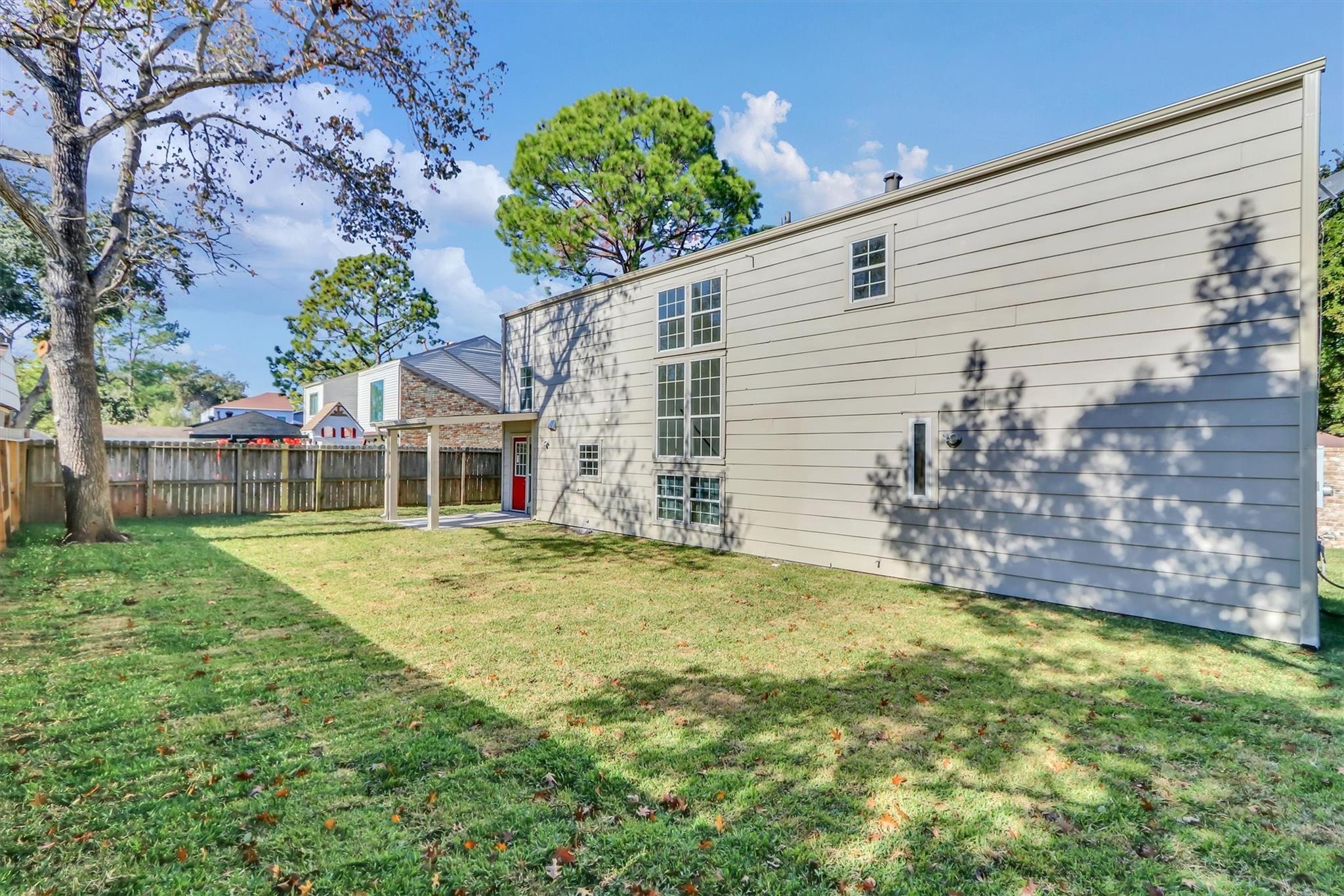 13911 Piping Rock Lane