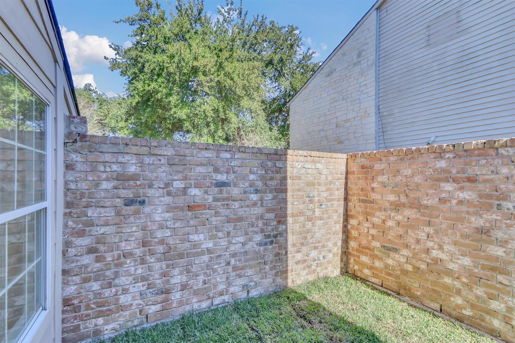 13911 Piping Rock Lane