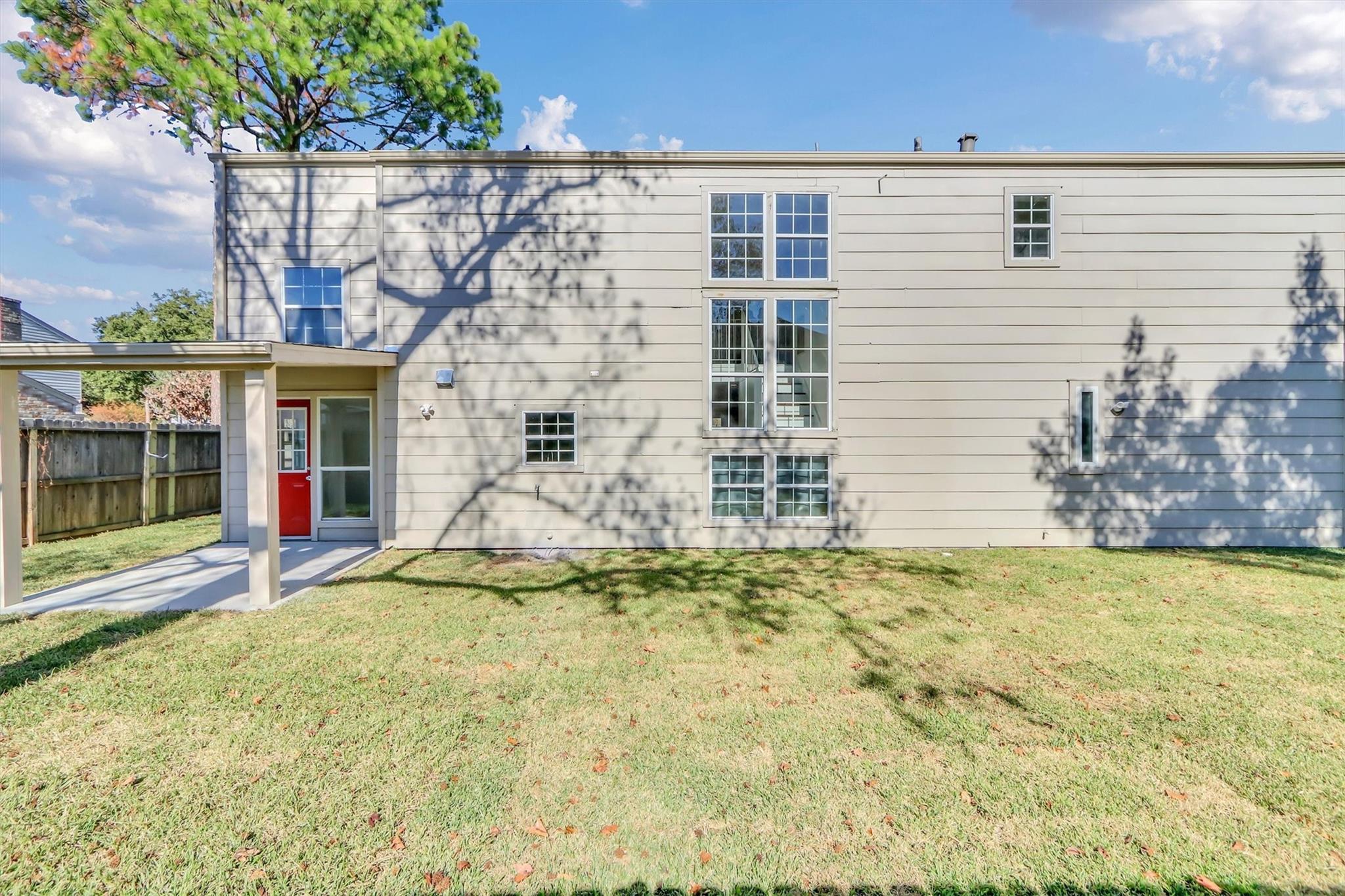 13911 Piping Rock Lane