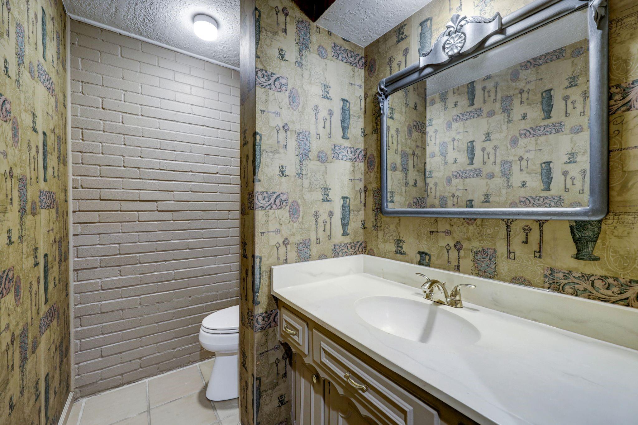 1422 Walnut Bend Lane Unit: 1/14