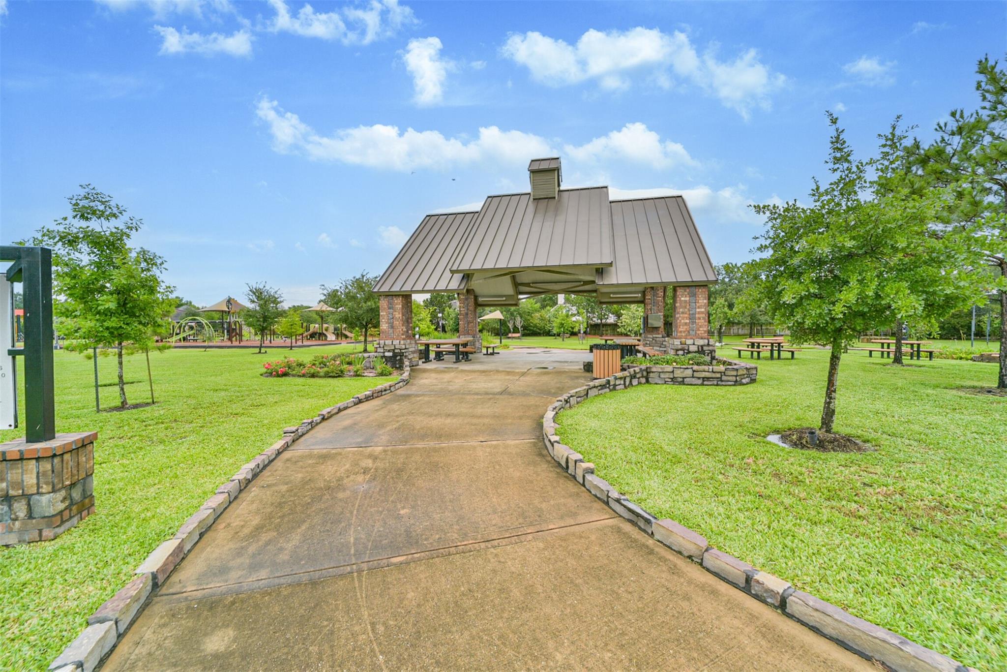 24619 Hampton Lakes Drive