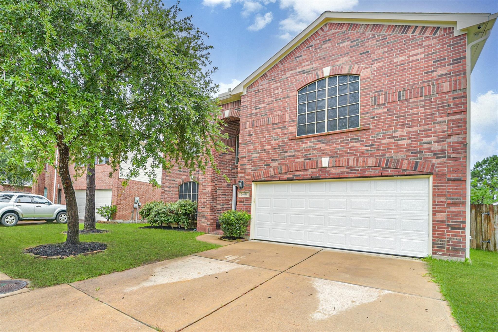 24619 Hampton Lakes Drive