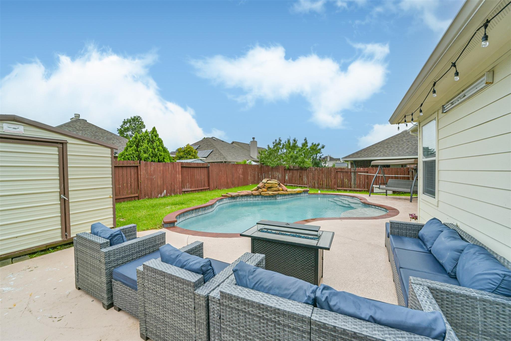 24619 Hampton Lakes Drive