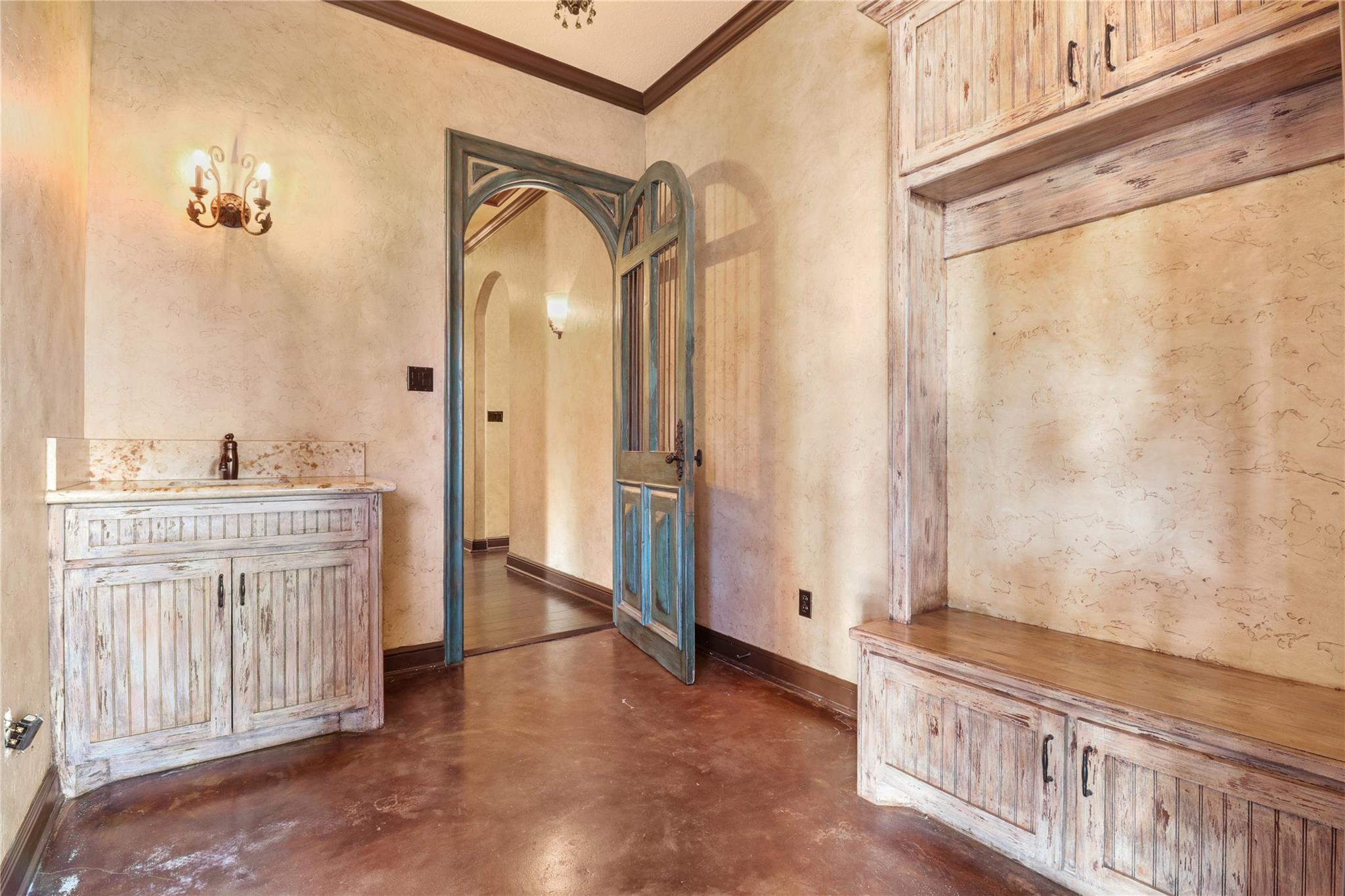 26325 Bauer Hockley Road