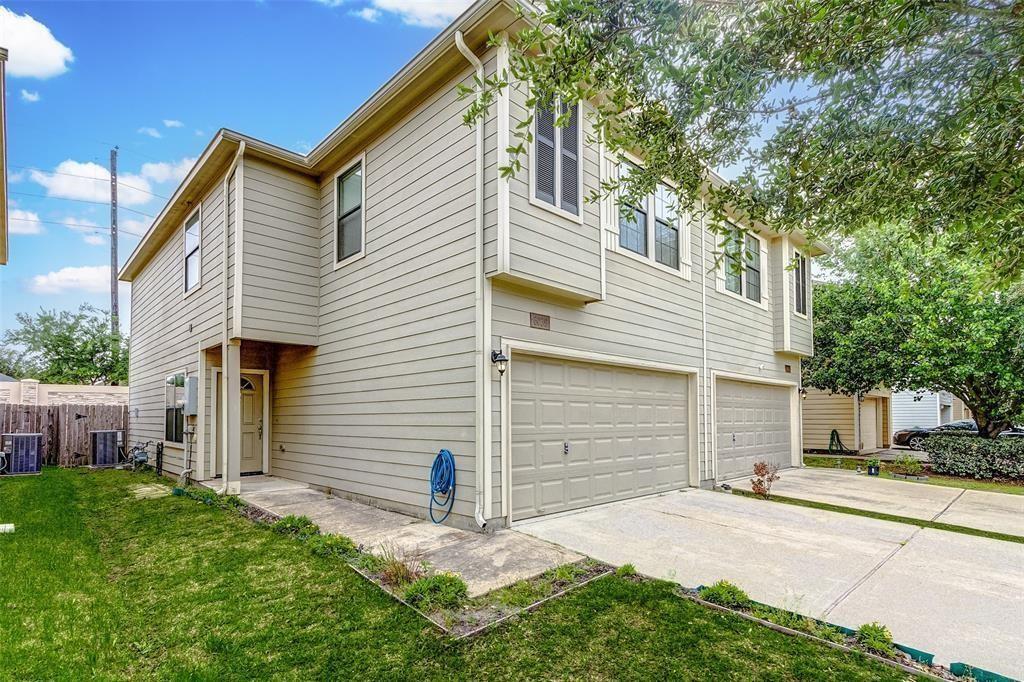 6039 Shelbourne Park Lane