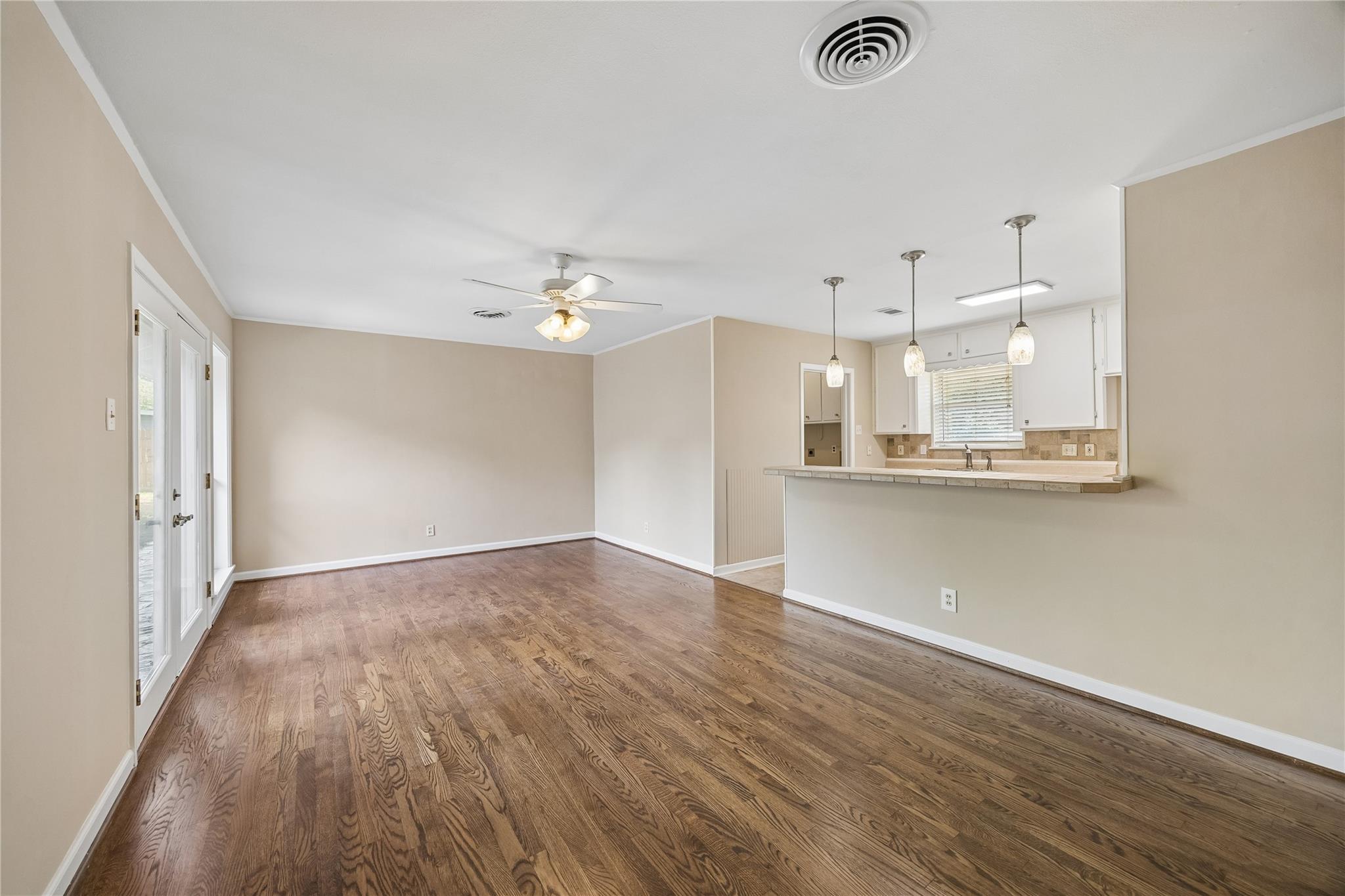 7135 Hendon Lane