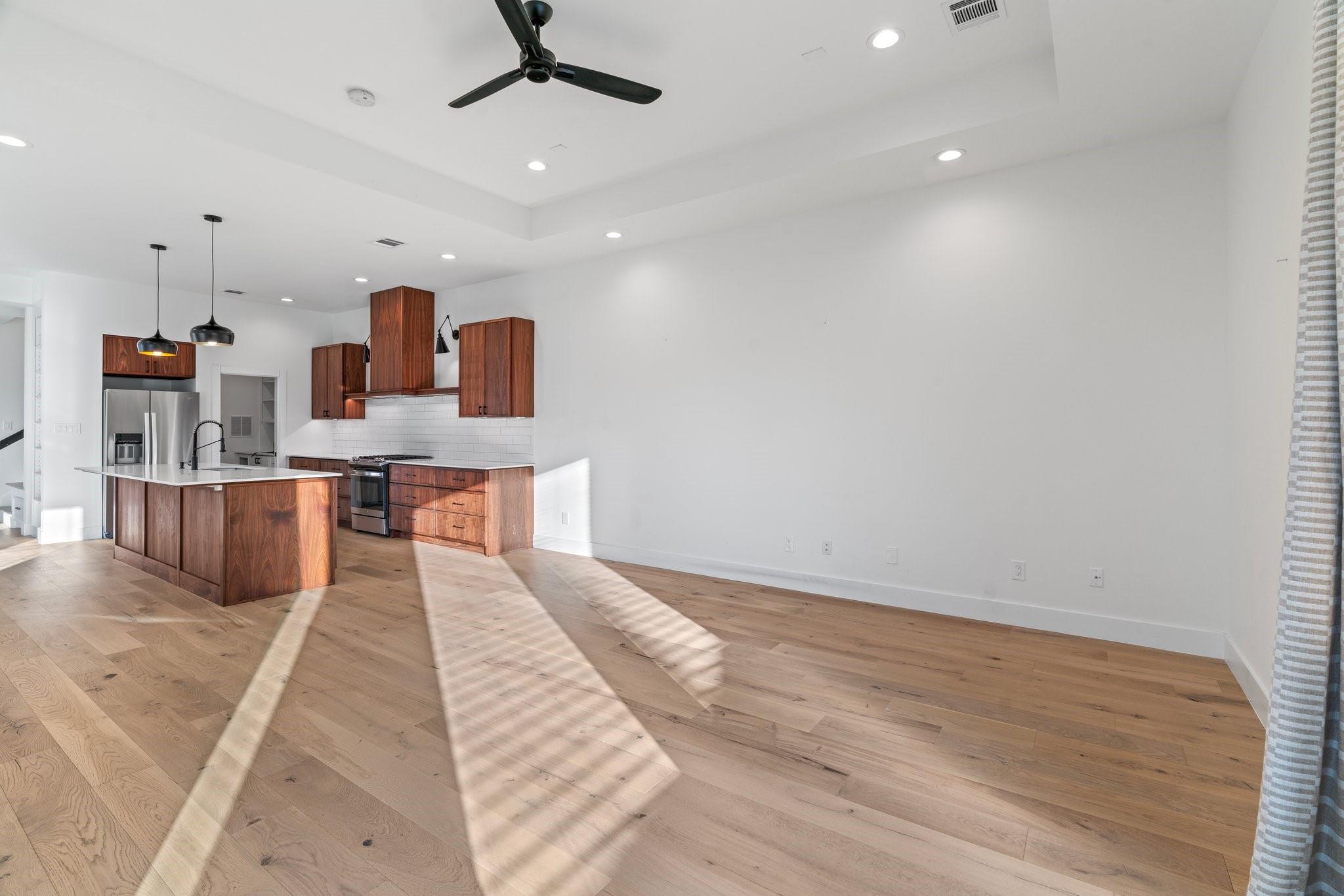 3802 Commerce Street