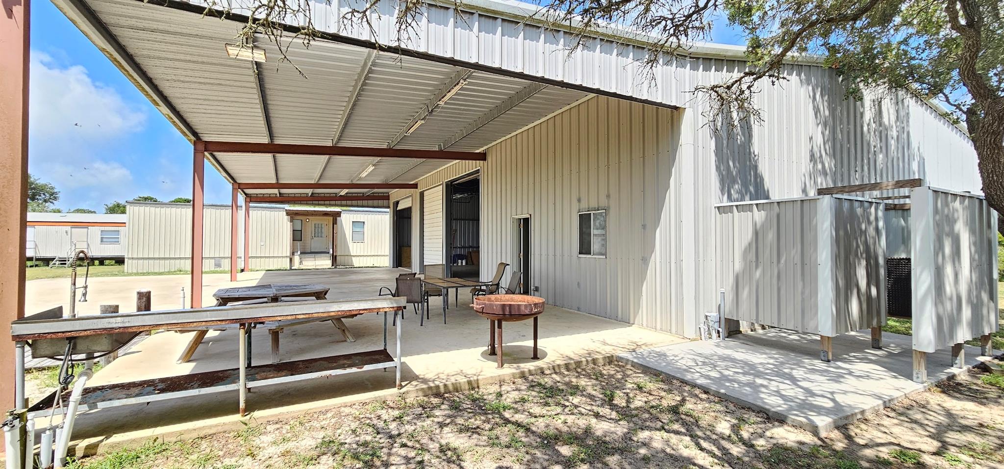 3162 W Monroe