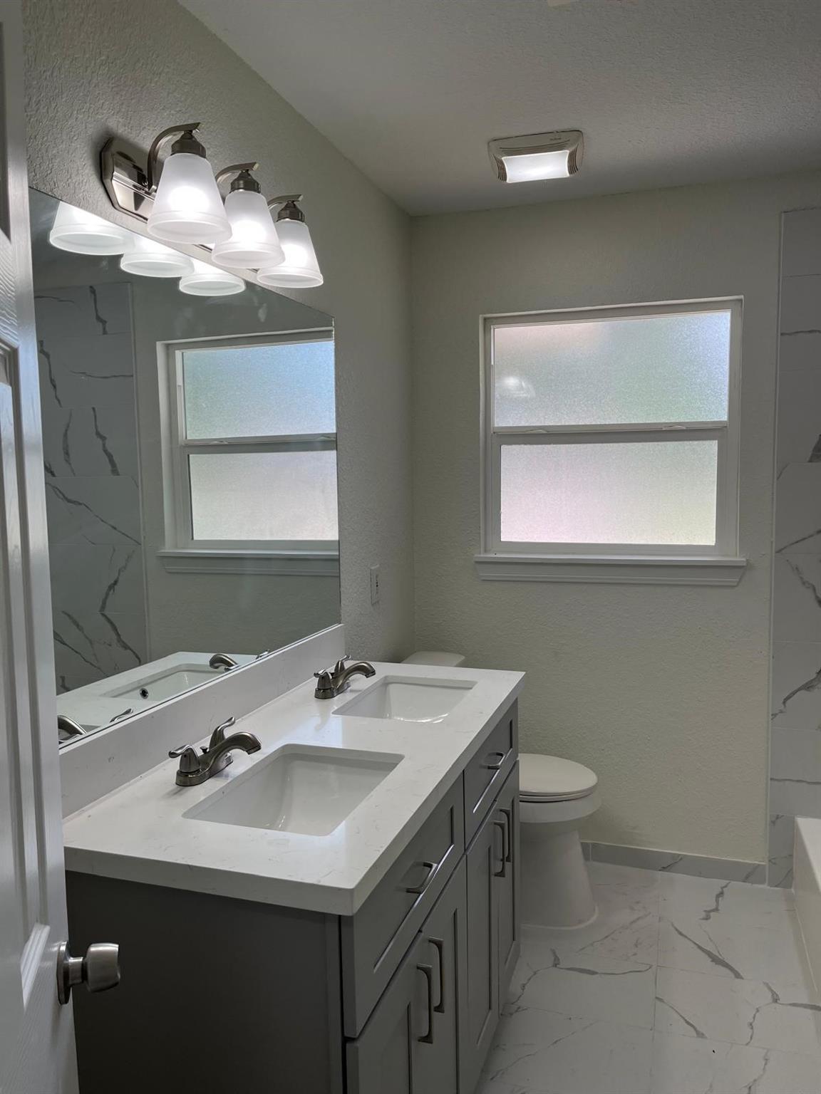 1310 Canterview Drive