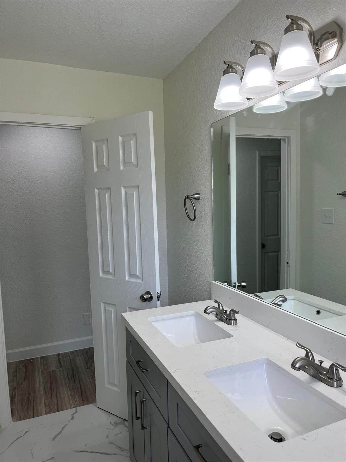 1310 Canterview Drive