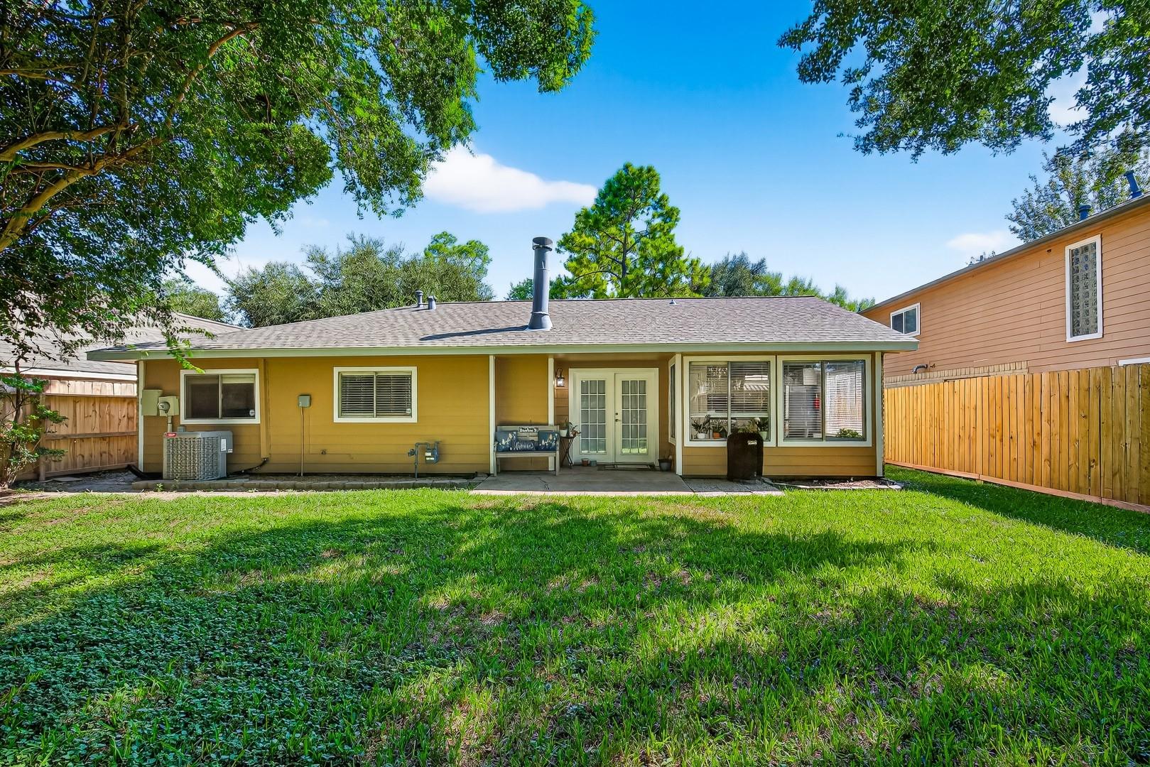 2719 S Brompton Drive