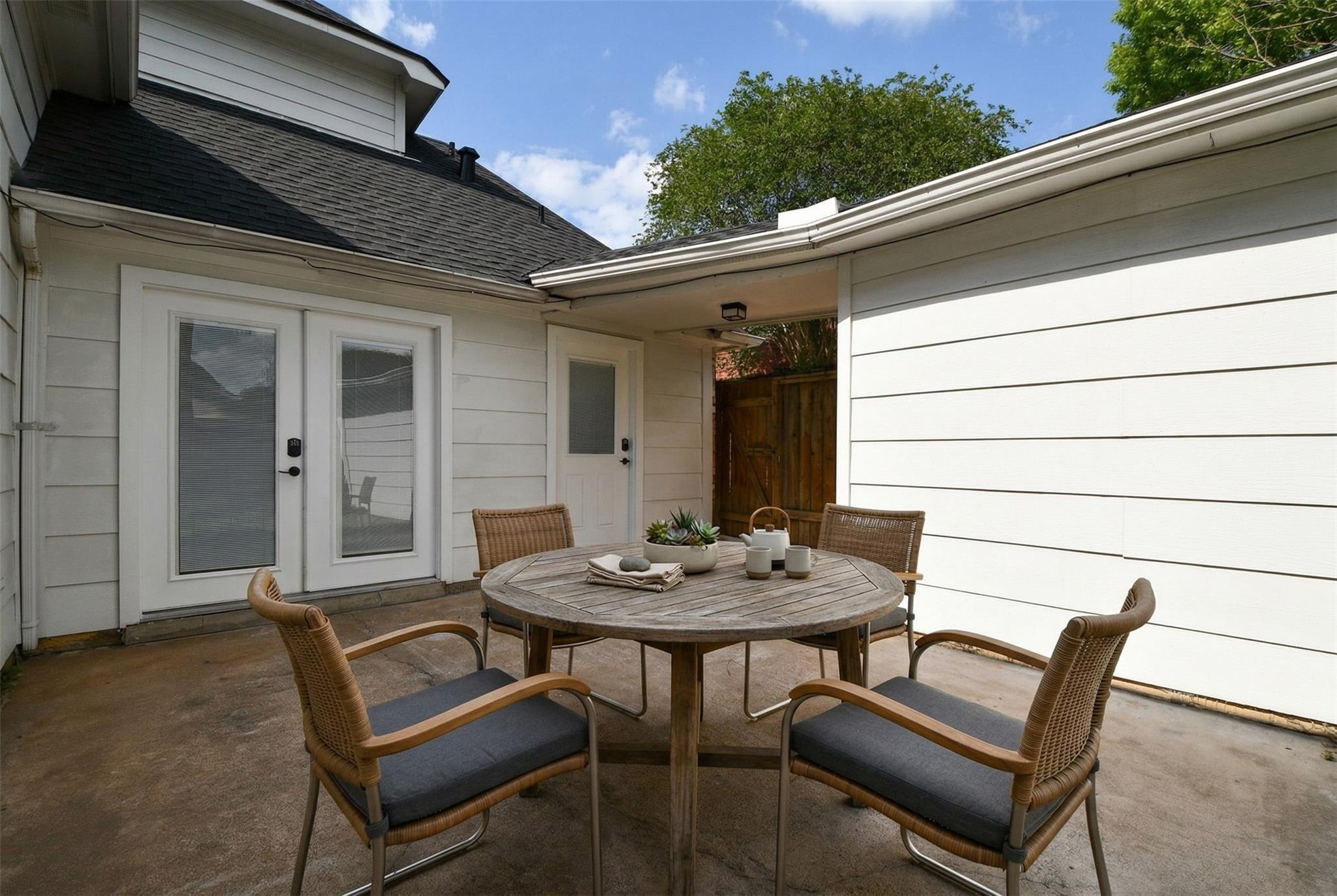 11615 Trailmont Drive