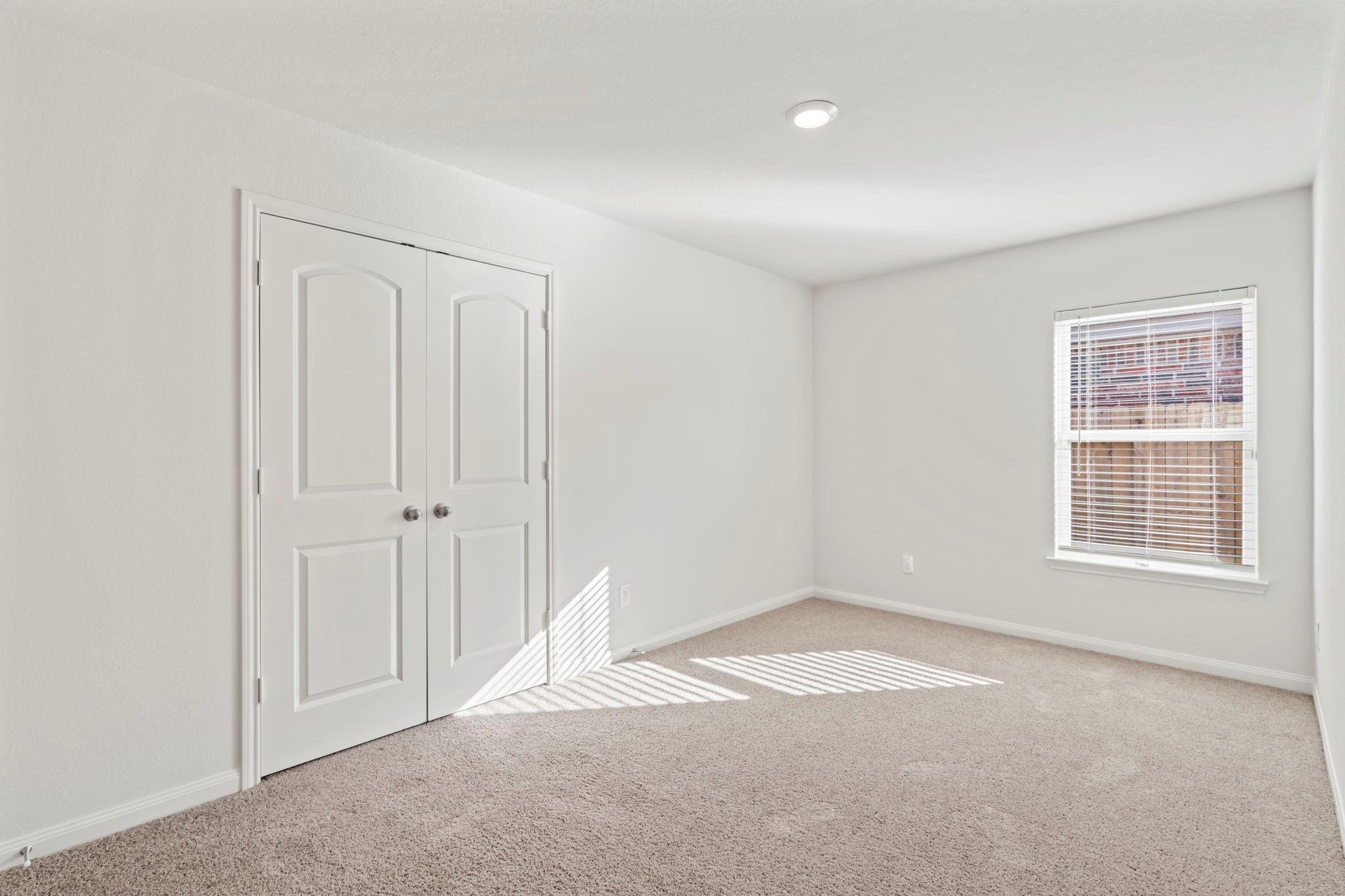 15231 Central Lakes Drive