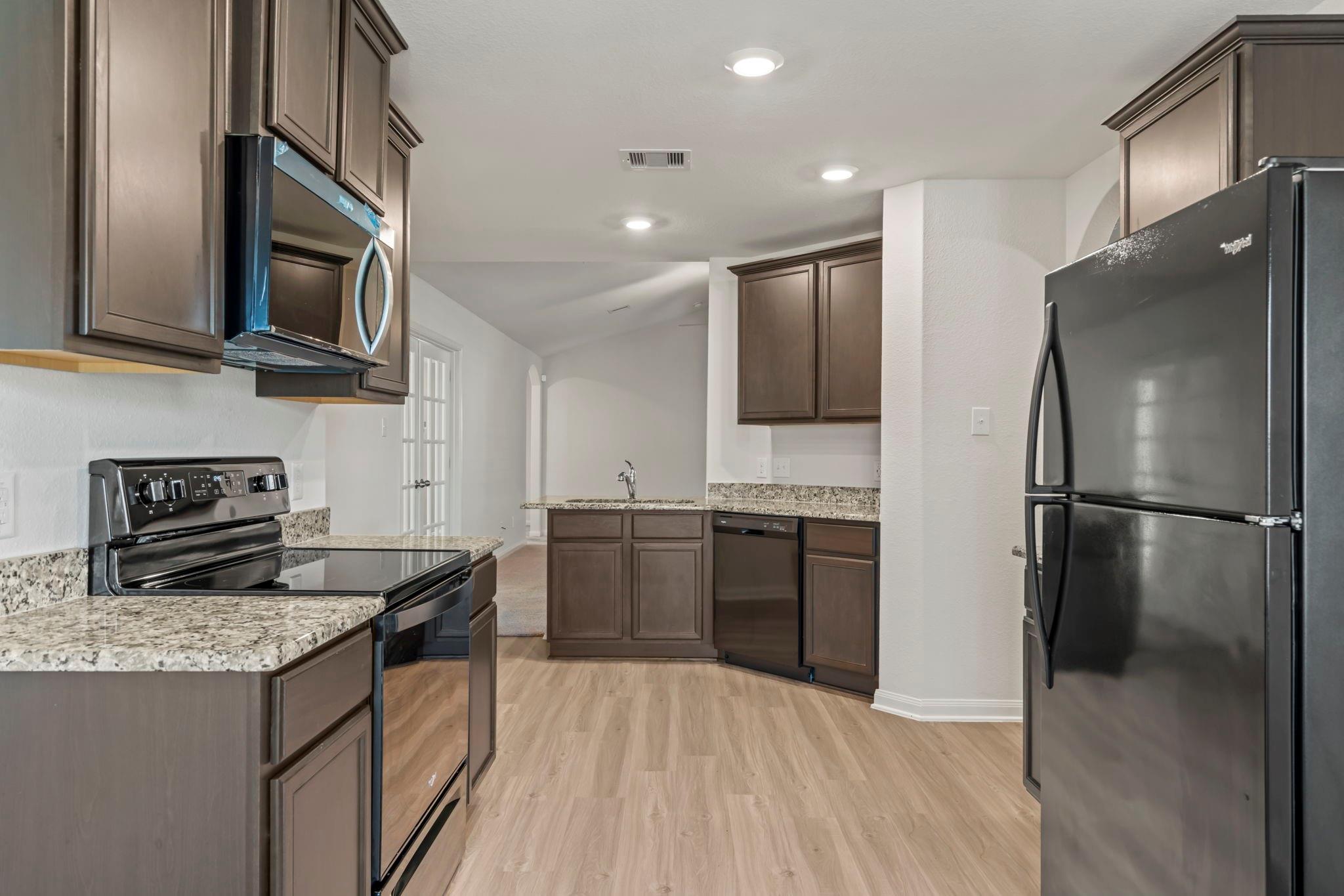 15231 Central Lakes Drive