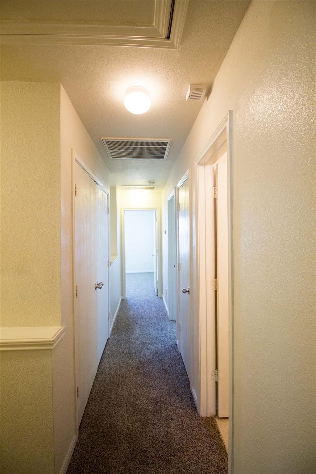 8011 Singing Sonnet Ln Lane, Houston