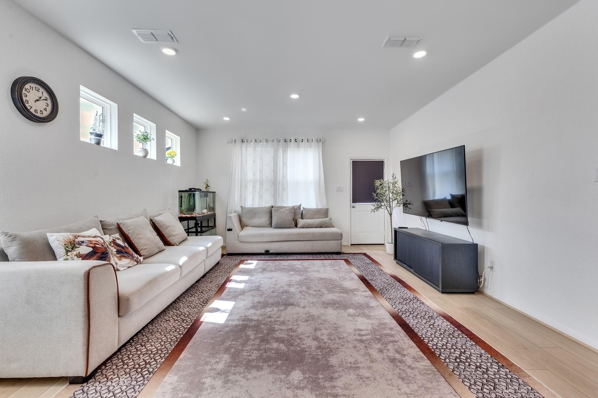 1723 Greendale Drive
