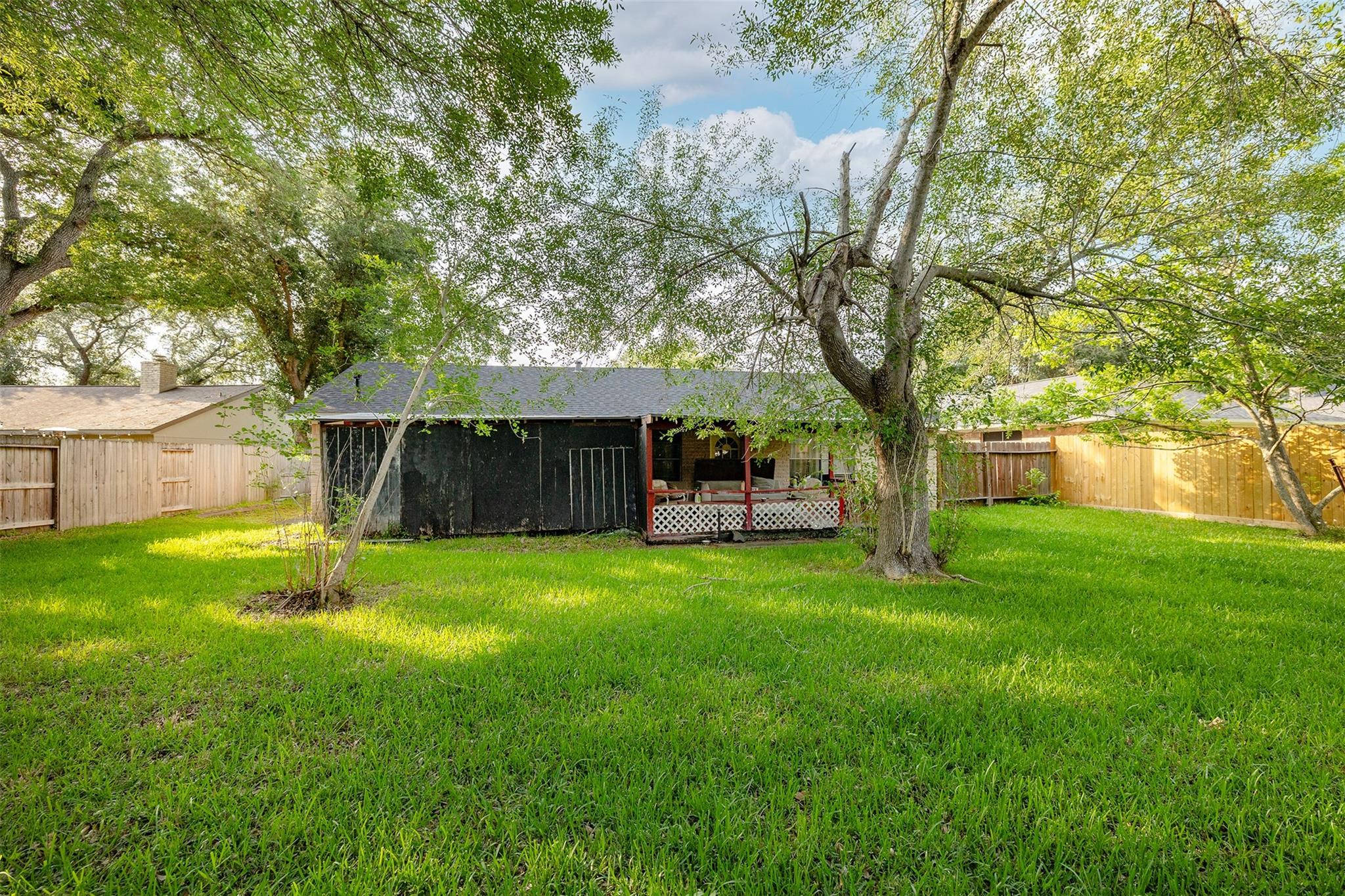 2427 Fairgreen Drive