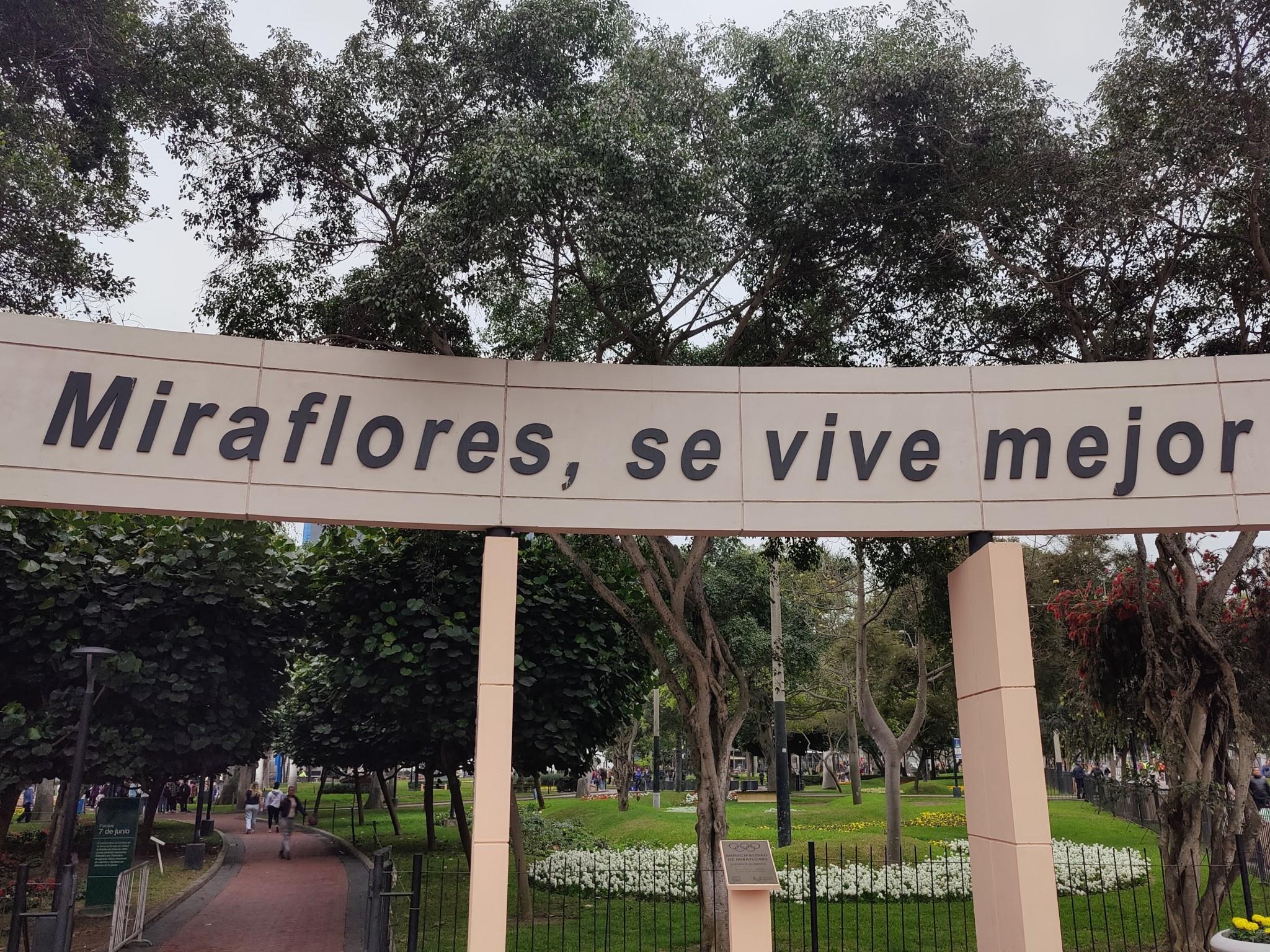678 Calle Porta