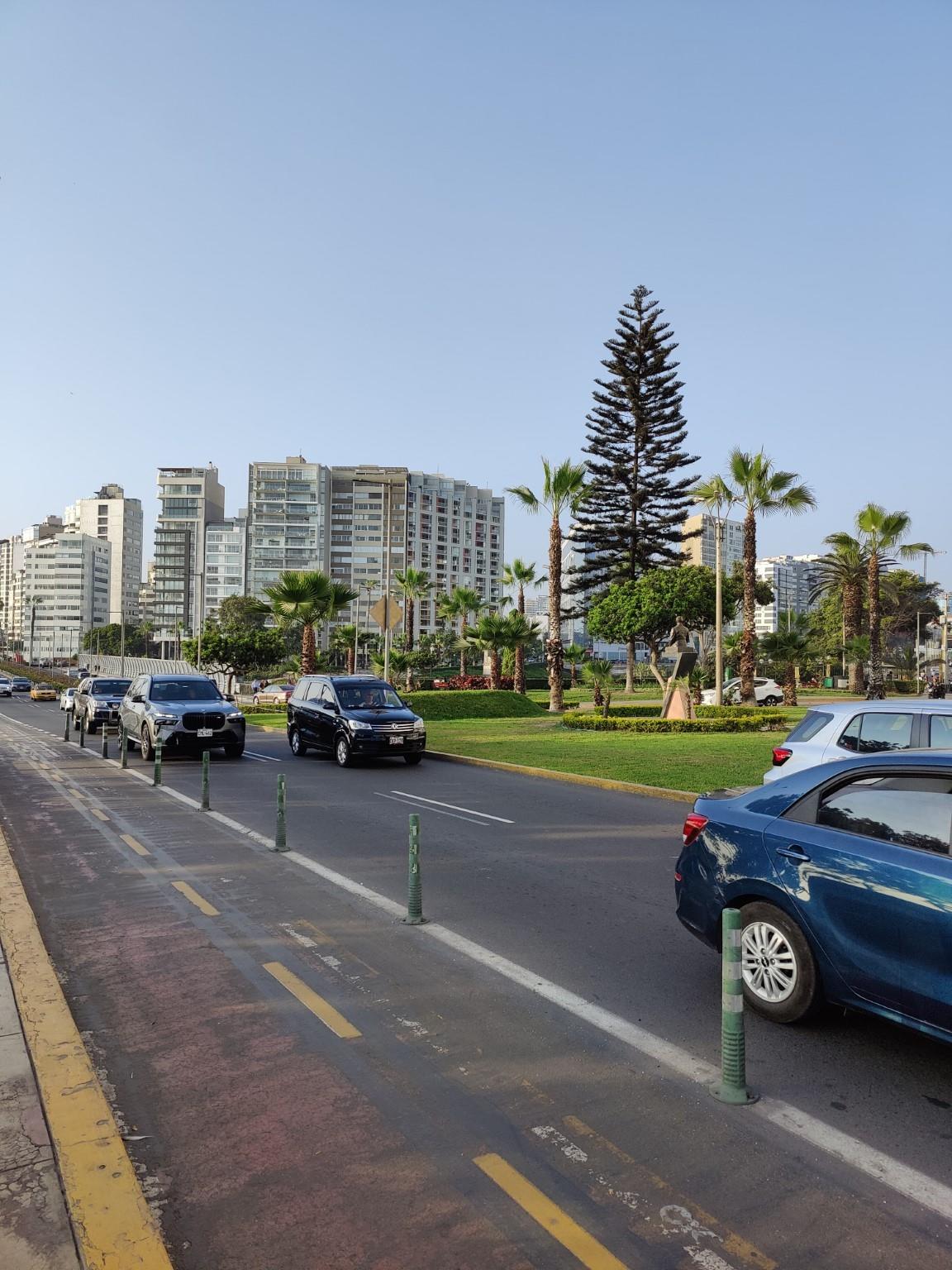 678 Calle Porta