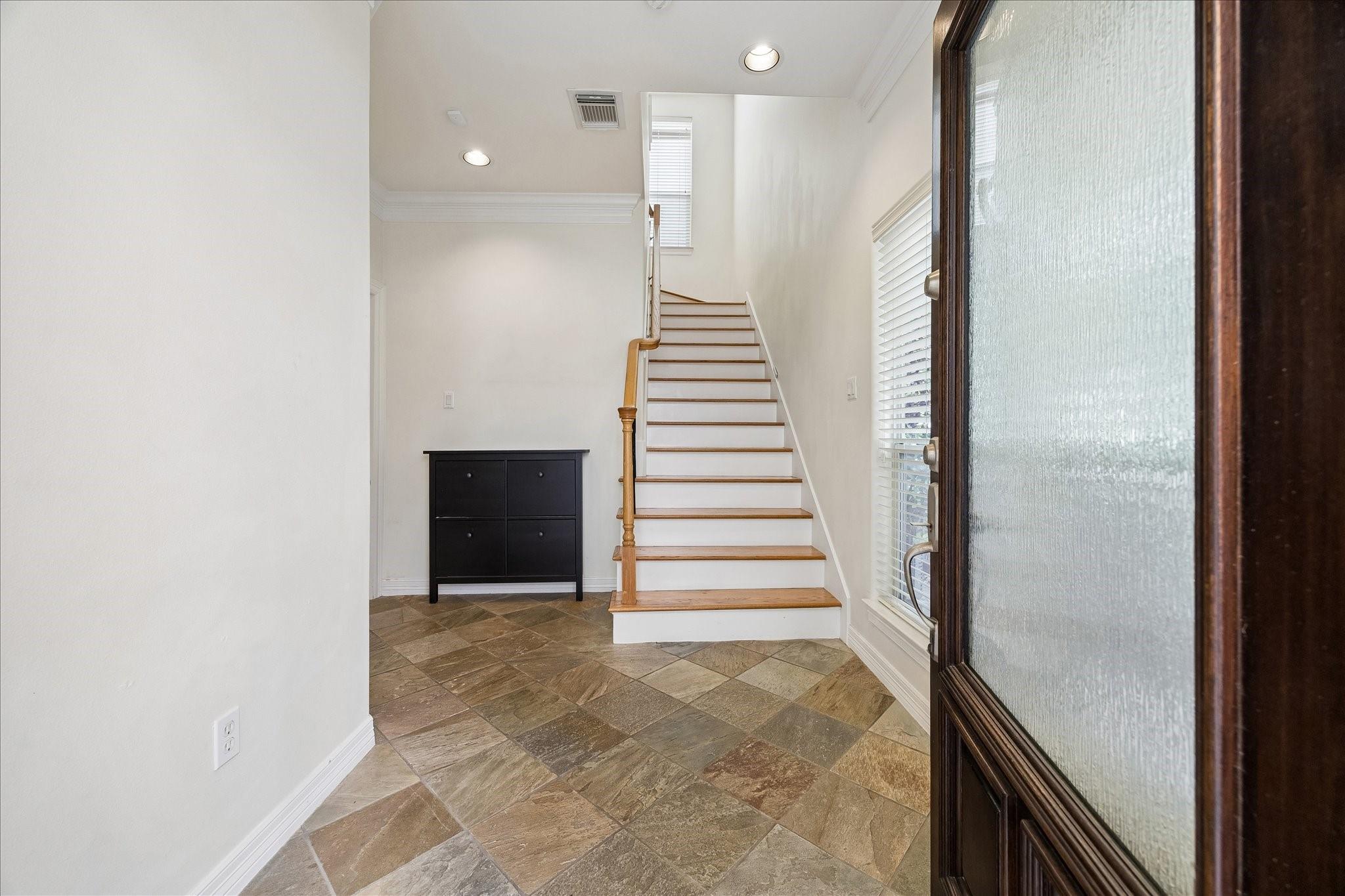 612 Leverkuhn Street
