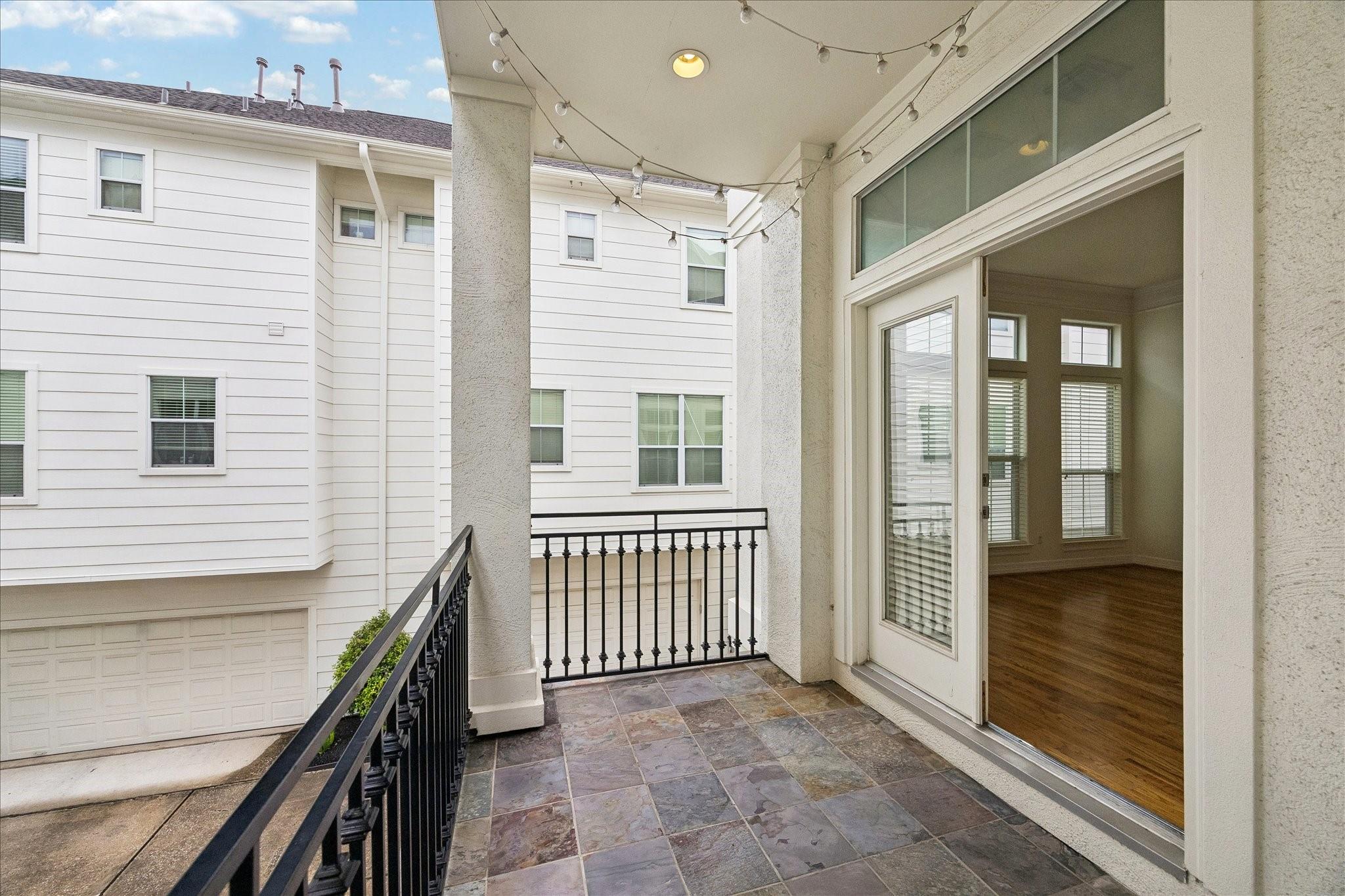612 Leverkuhn Street