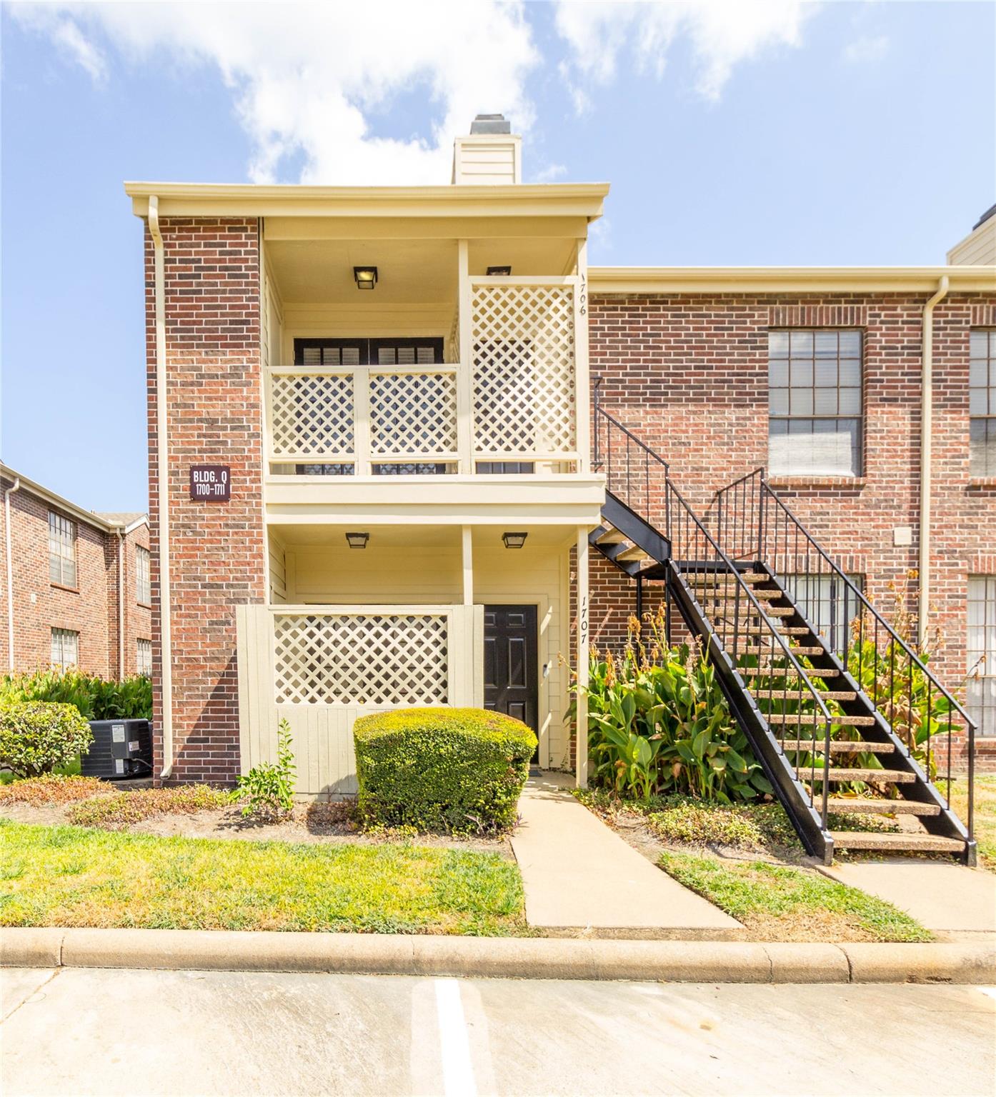 2121 El Paseo Street # 1706