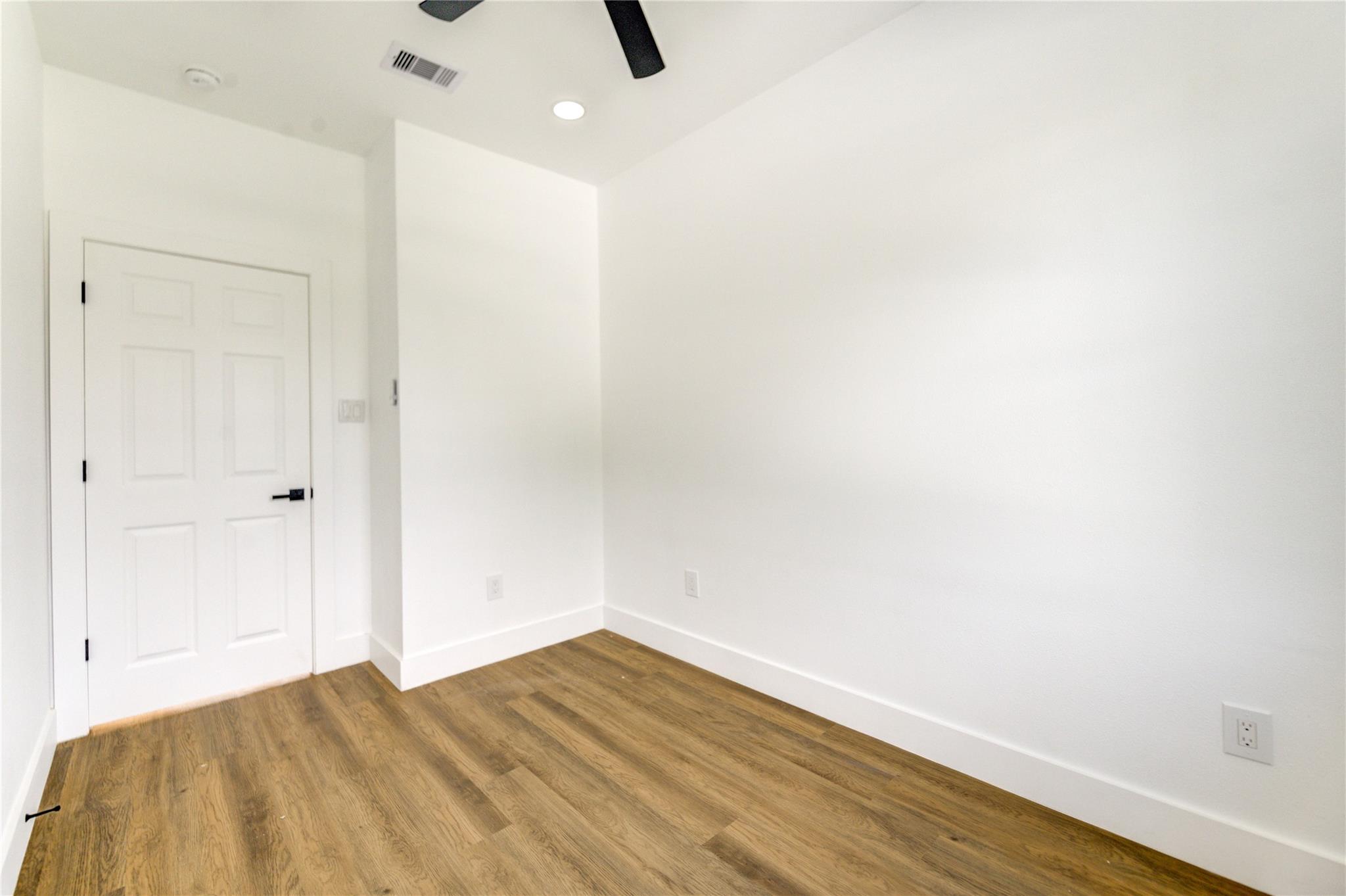 4554 Newberry Street Unit: A/B