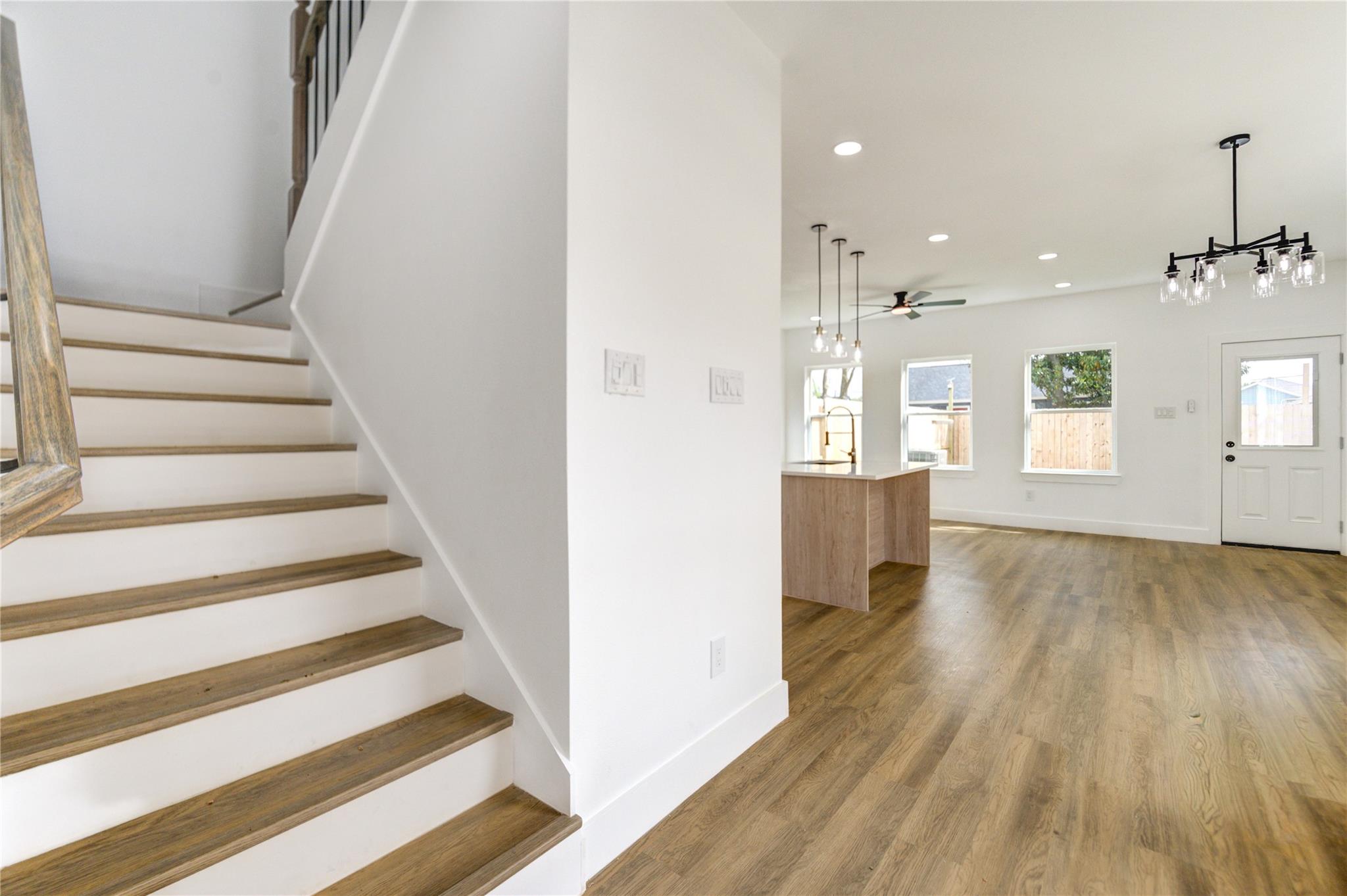 4554 Newberry Street Unit: A/B